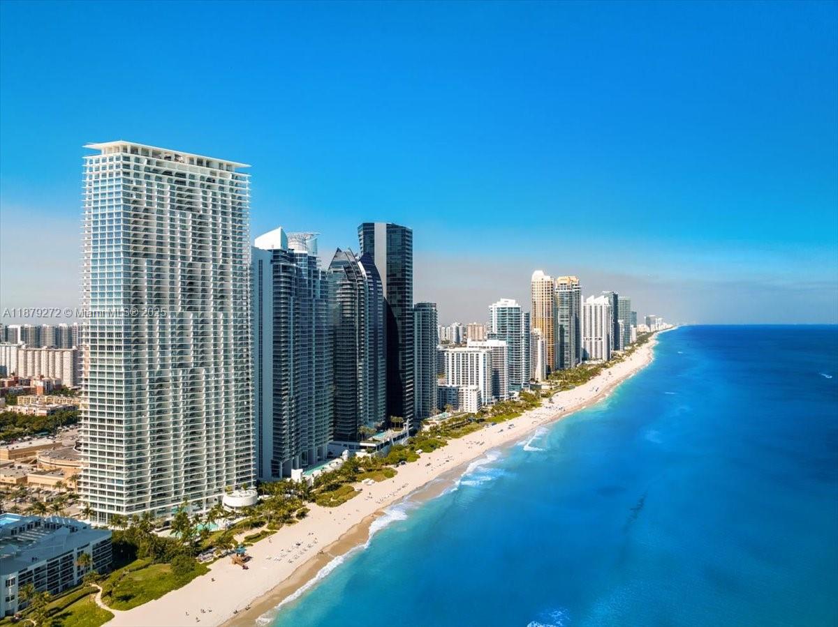 16901 Collins Ave #1403