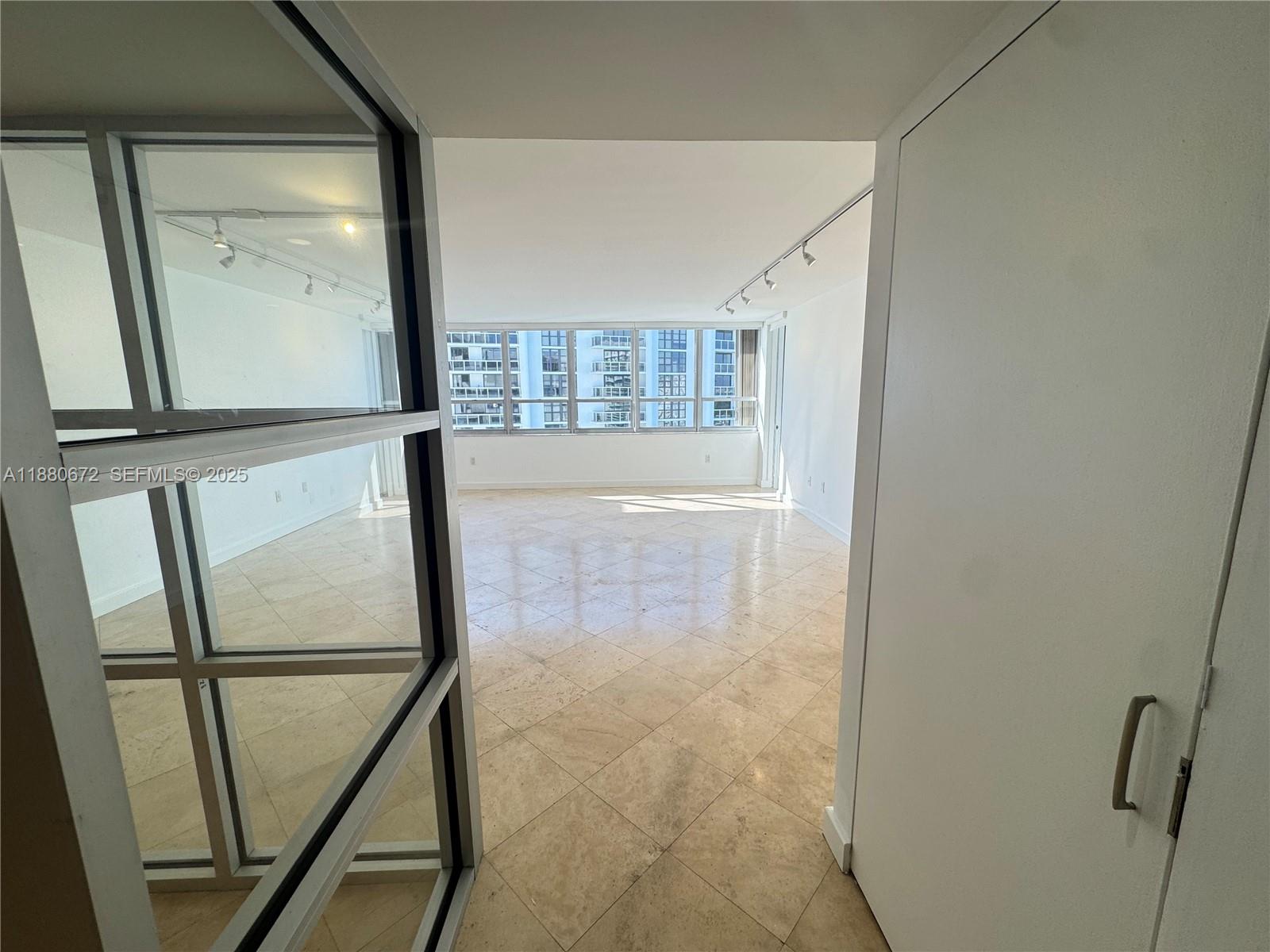 11 Island Ave #2009 Miami Beach, FL 33139