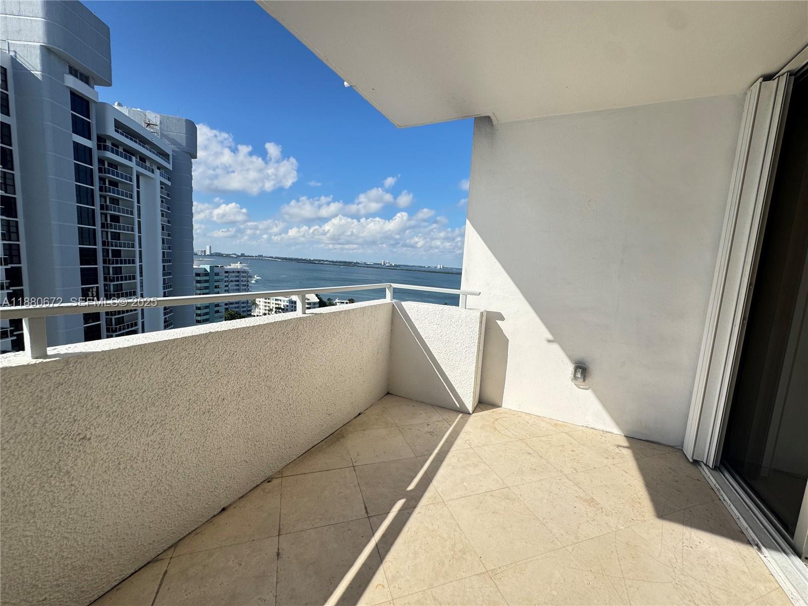 11 Island Ave #2009 Miami Beach, FL 33139