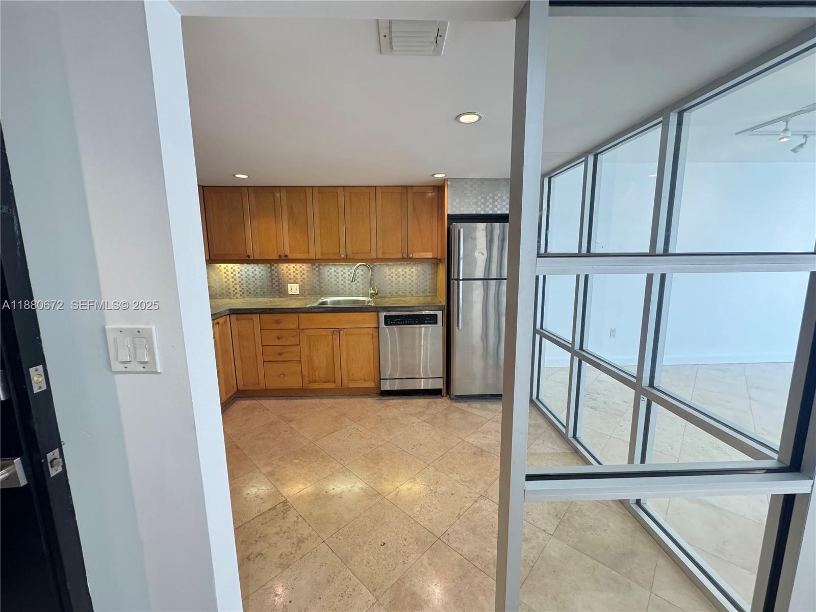 11 Island Ave #2009 Miami Beach, FL 33139