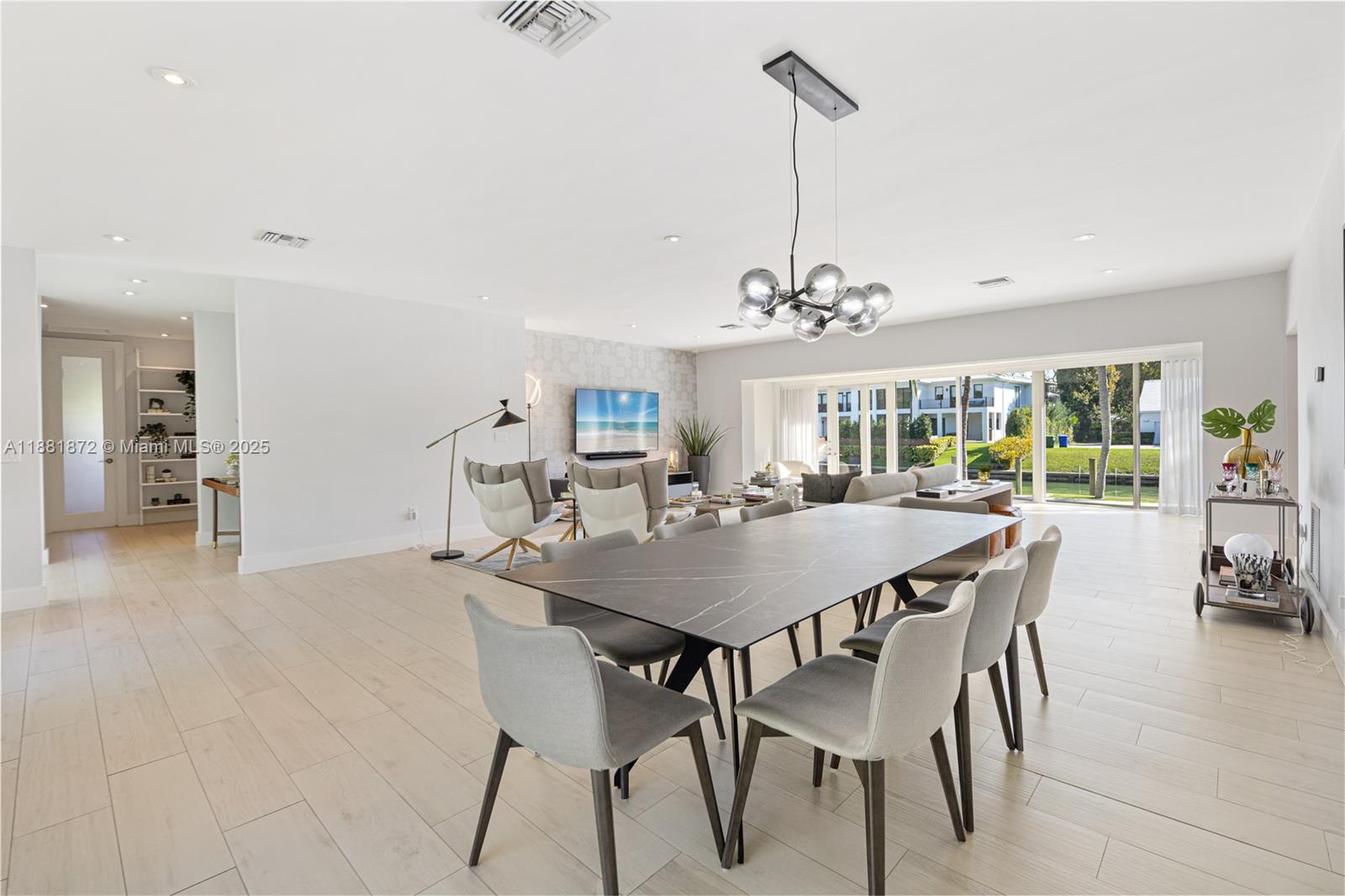 720 Lake Rd Miami, FL 33137