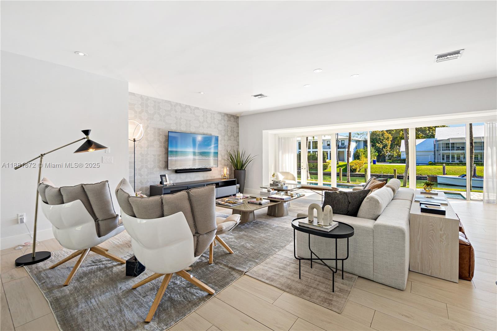 720 Lake Rd Miami, FL 33137