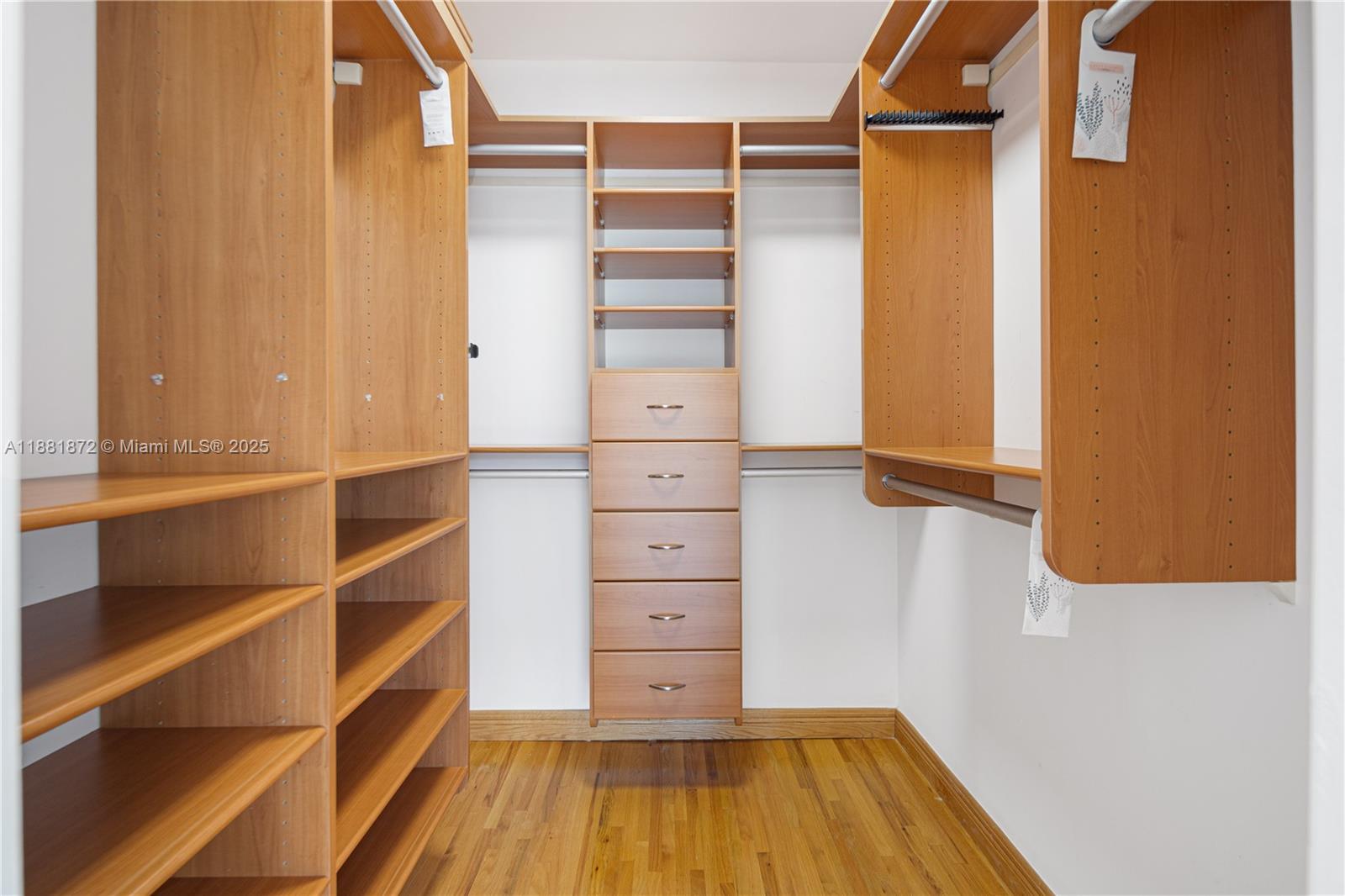 720 Lake Rd Miami, FL 33137