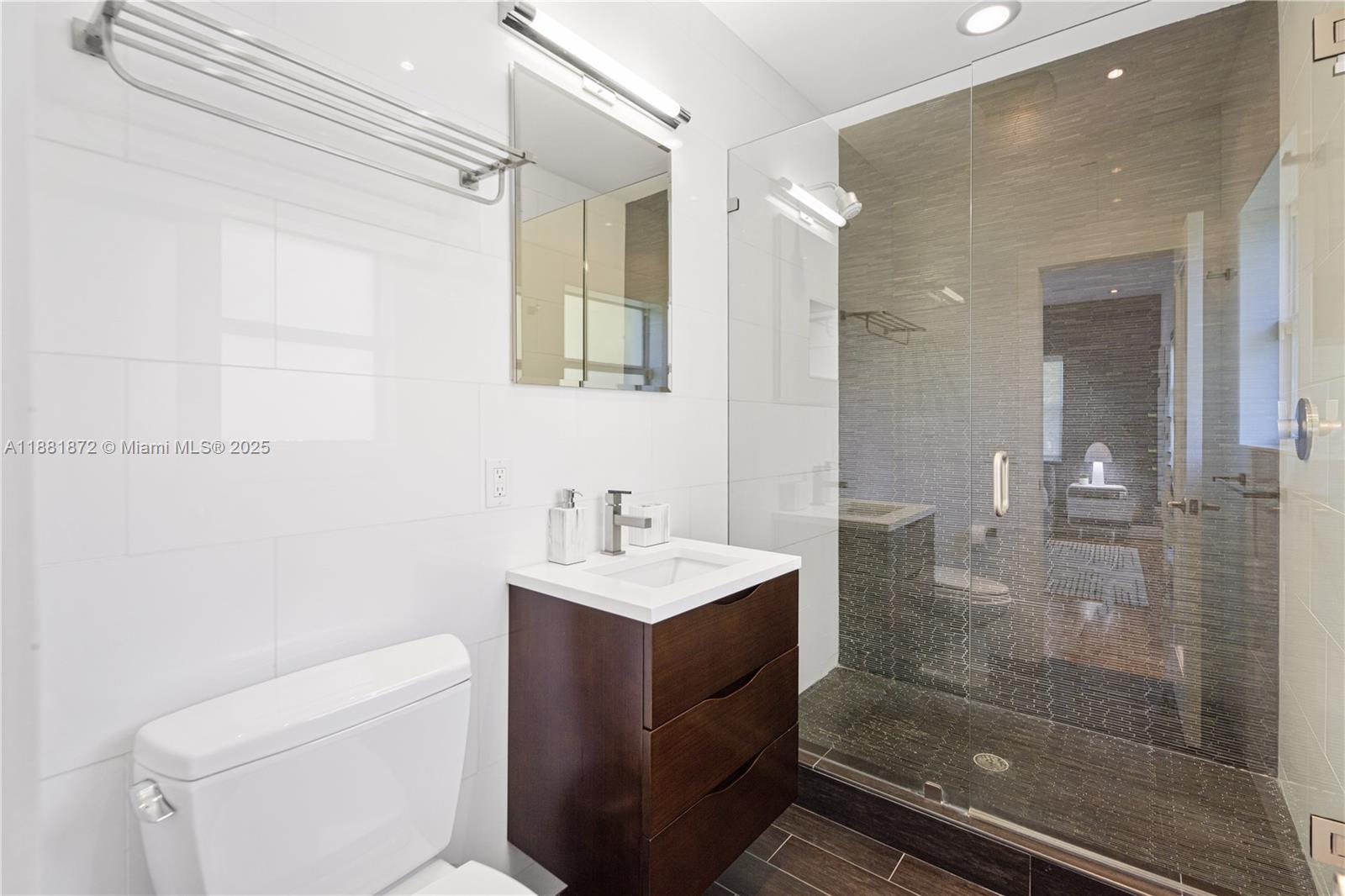 720 Lake Rd Miami, FL 33137