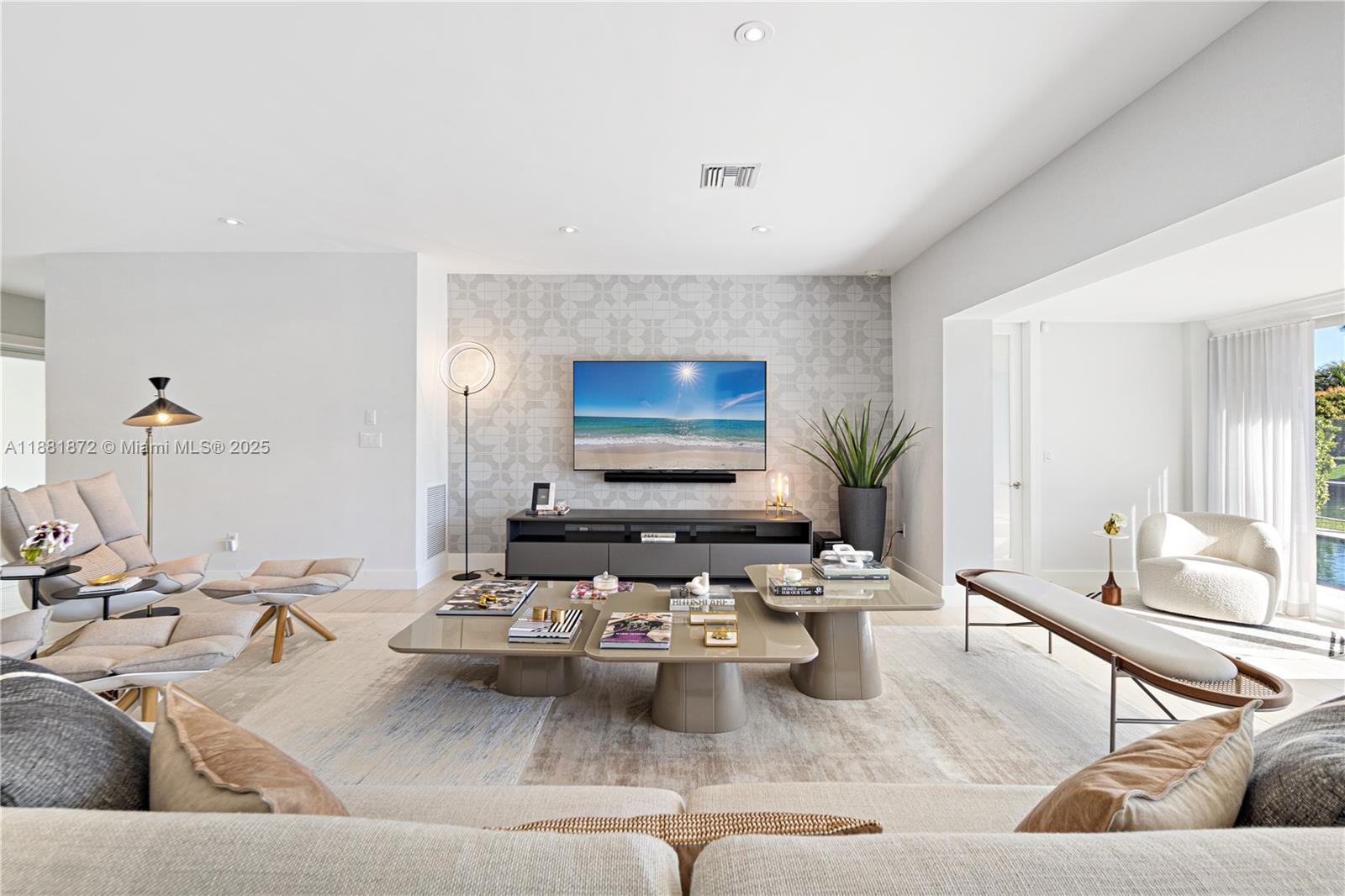 720 Lake Rd Miami, FL 33137