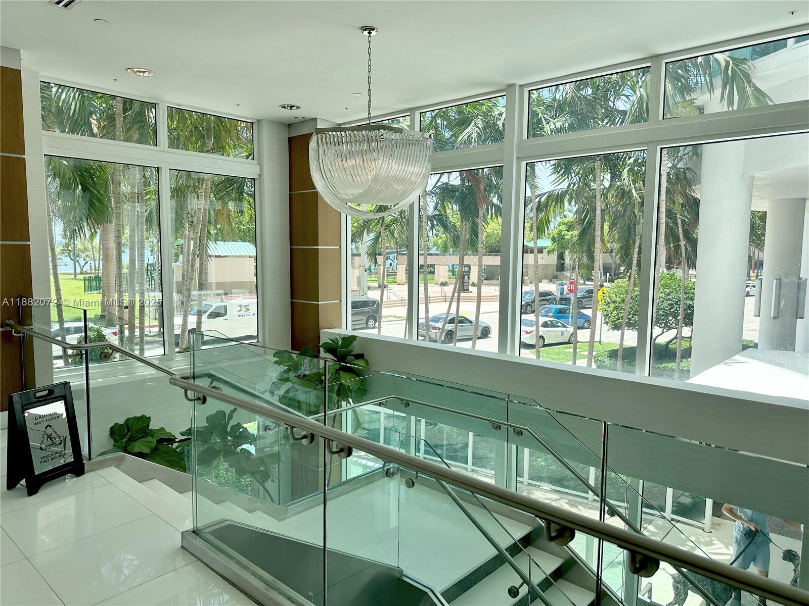 image 1800 Club Condo2