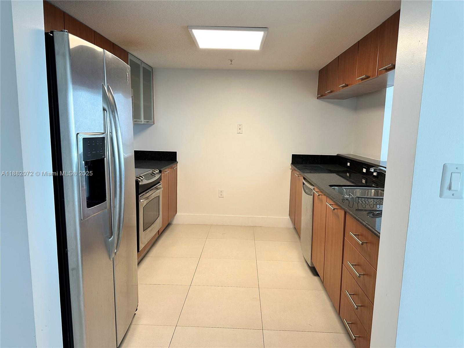 image 1800 Club Condo8