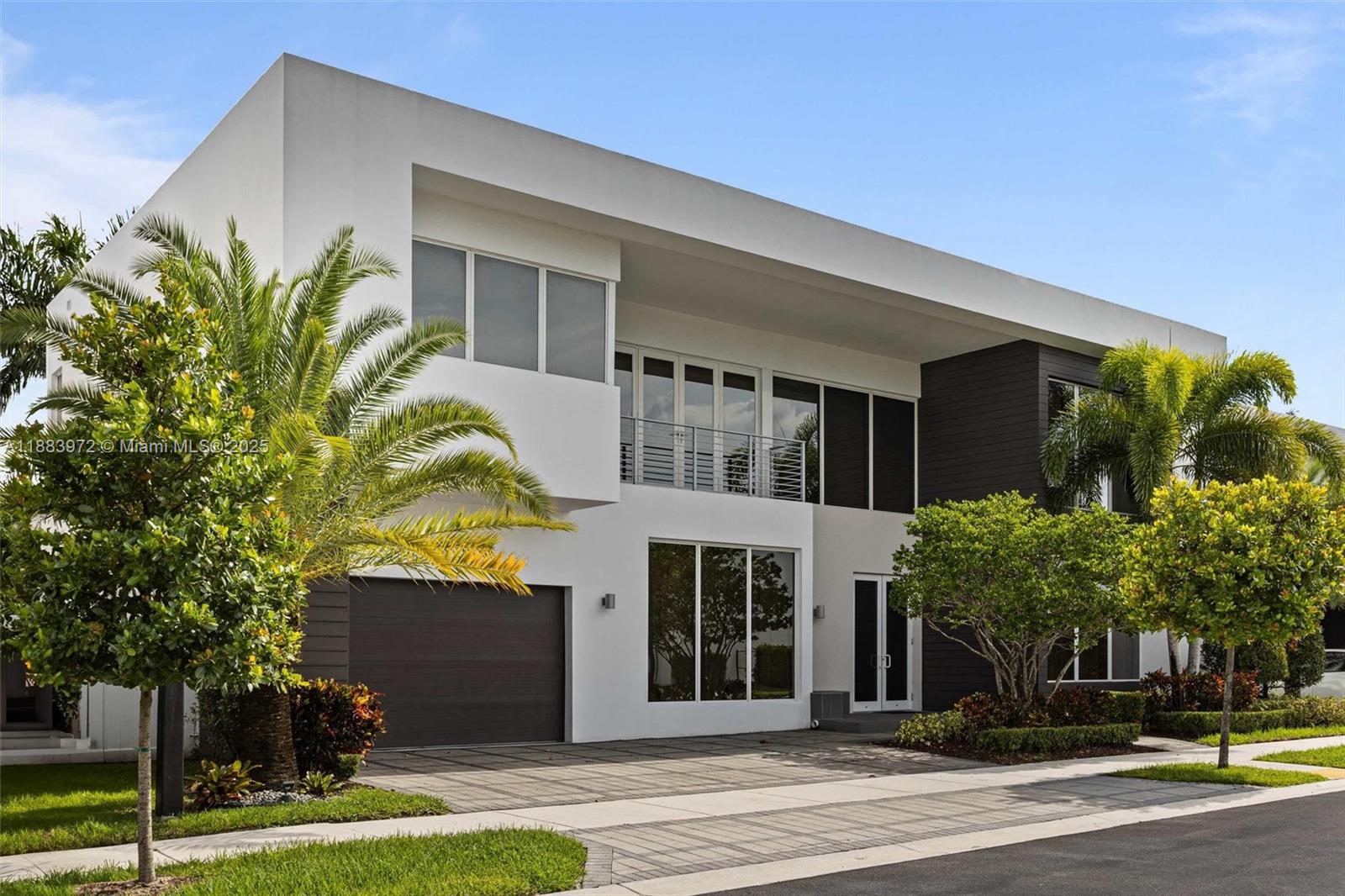 10296 NW 74th Ter