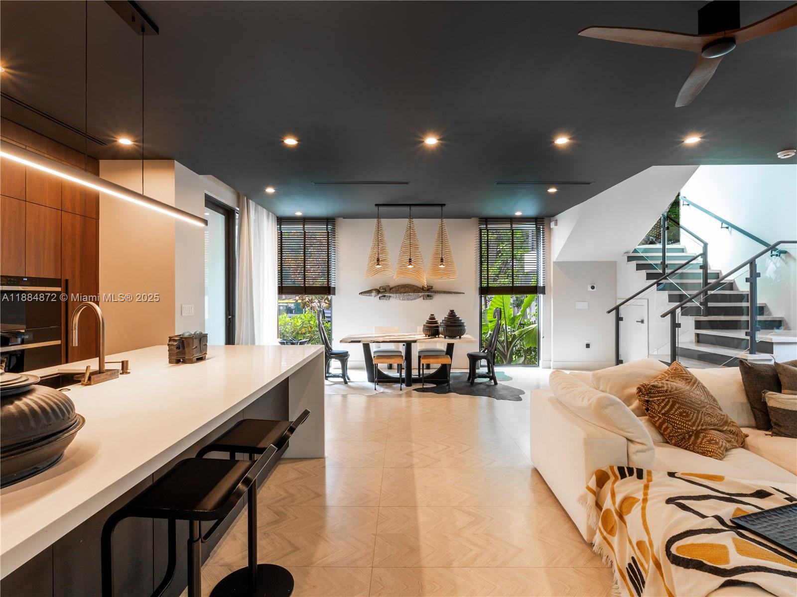 3203 Shipping Ave Miami, FL 33133