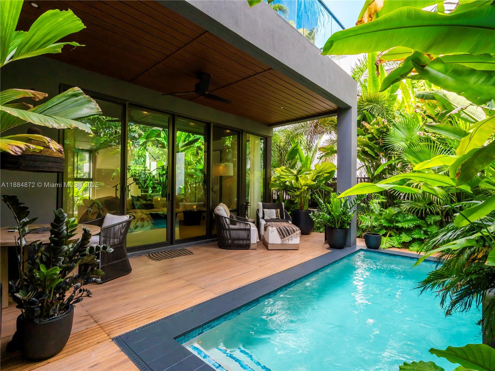 3203 Shipping Ave Miami, FL 33133