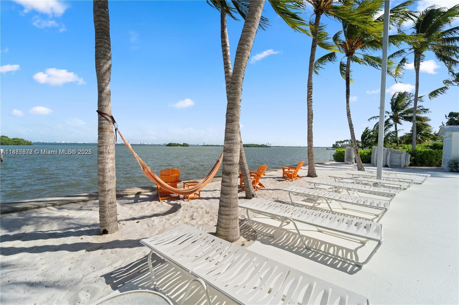 650 NE 64th St #GPH4 Miami, FL 33138