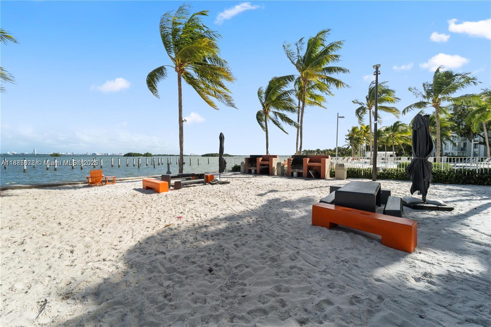 650 NE 64th St #GPH4 Miami, FL 33138