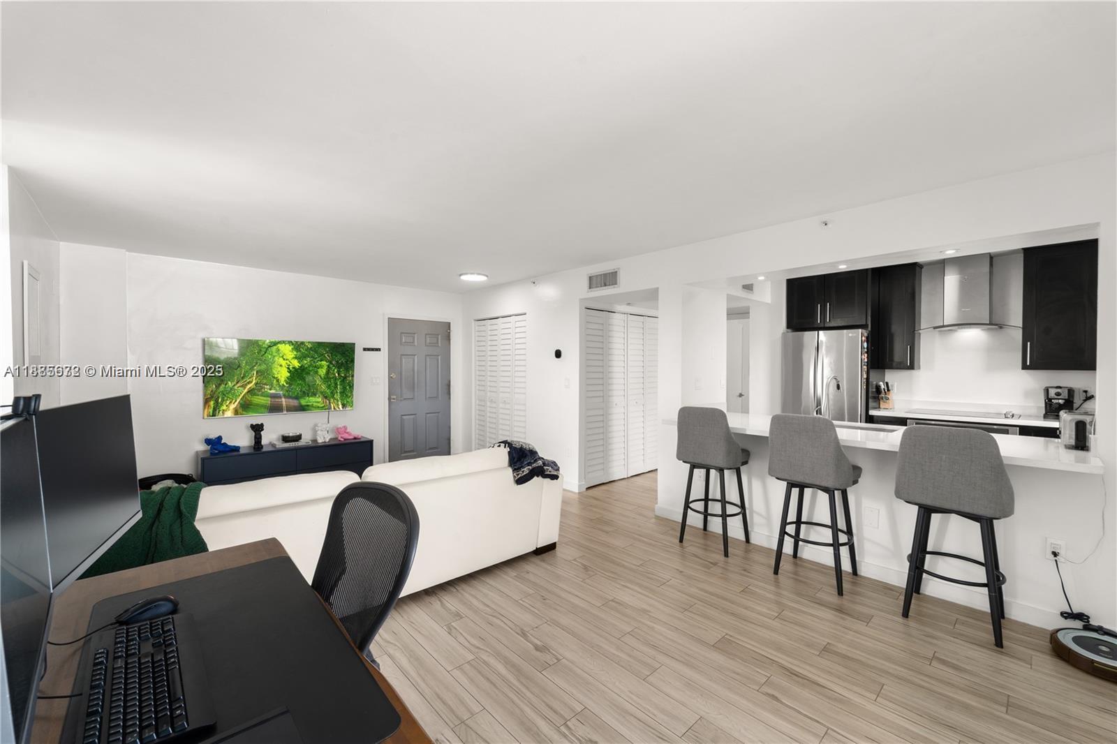 650 NE 64th St #GPH4 Miami, FL 33138