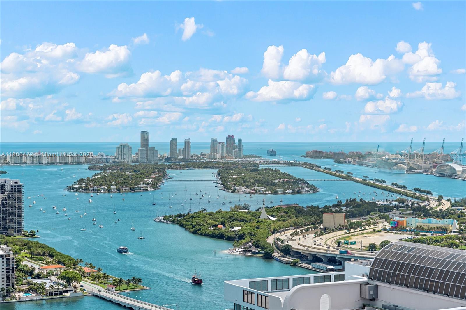 image Opera Tower Condo17