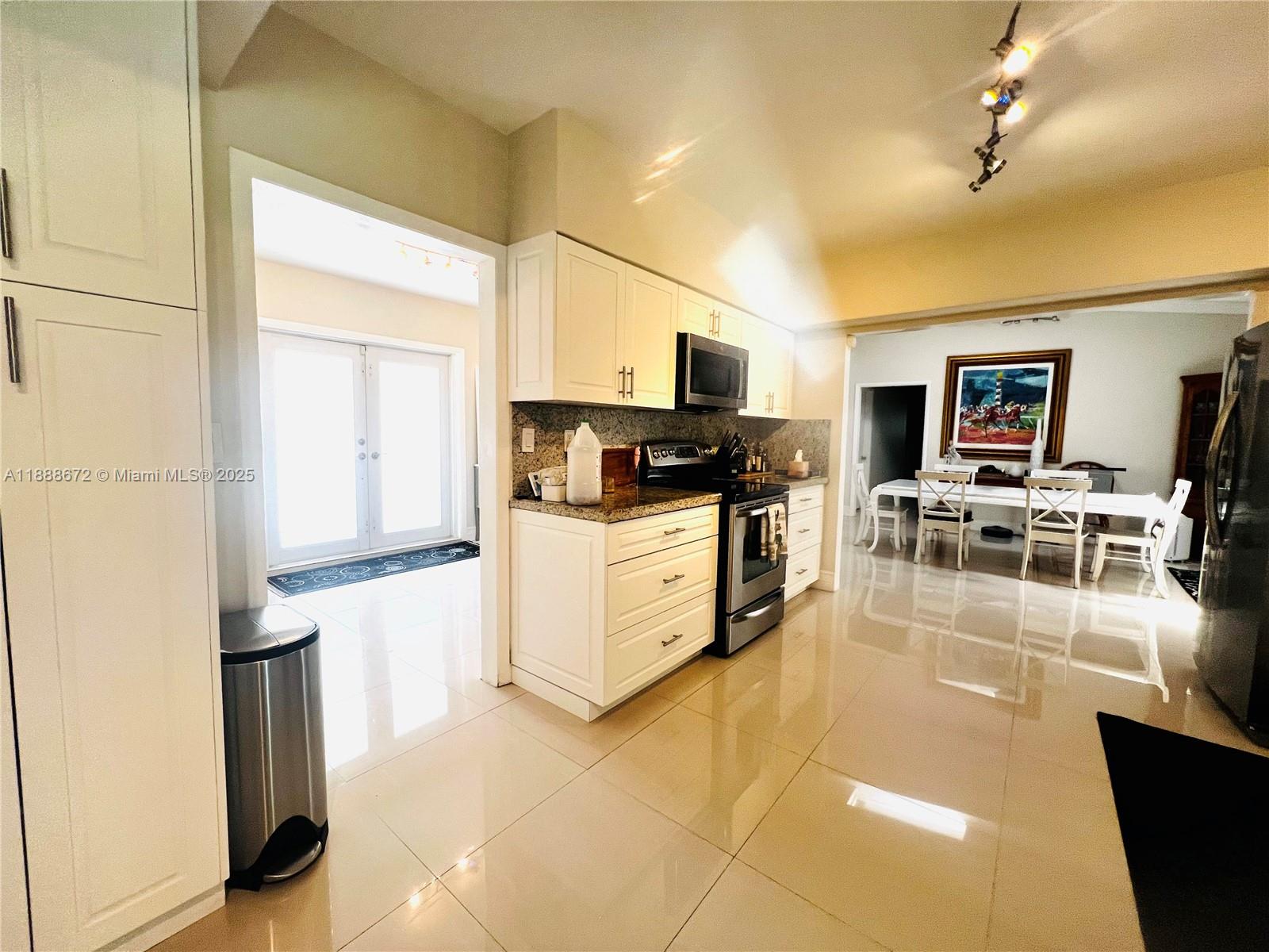 7500 SW 81st Ave Miami, FL 33143