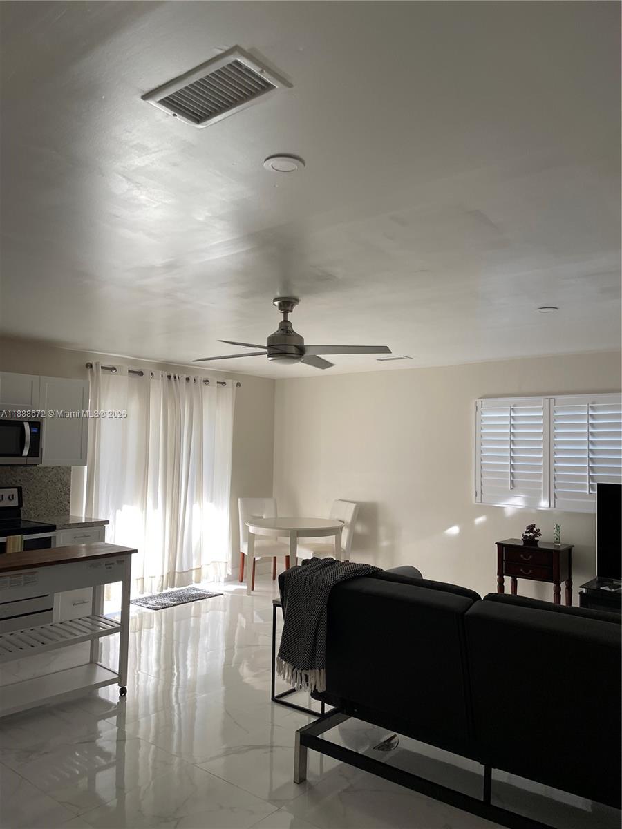 7500 SW 81st Ave Miami, FL 33143