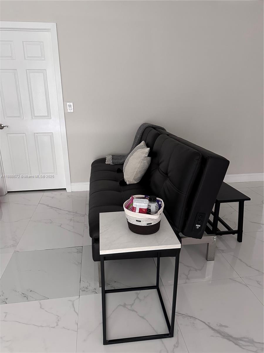 7500 SW 81st Ave Miami, FL 33143