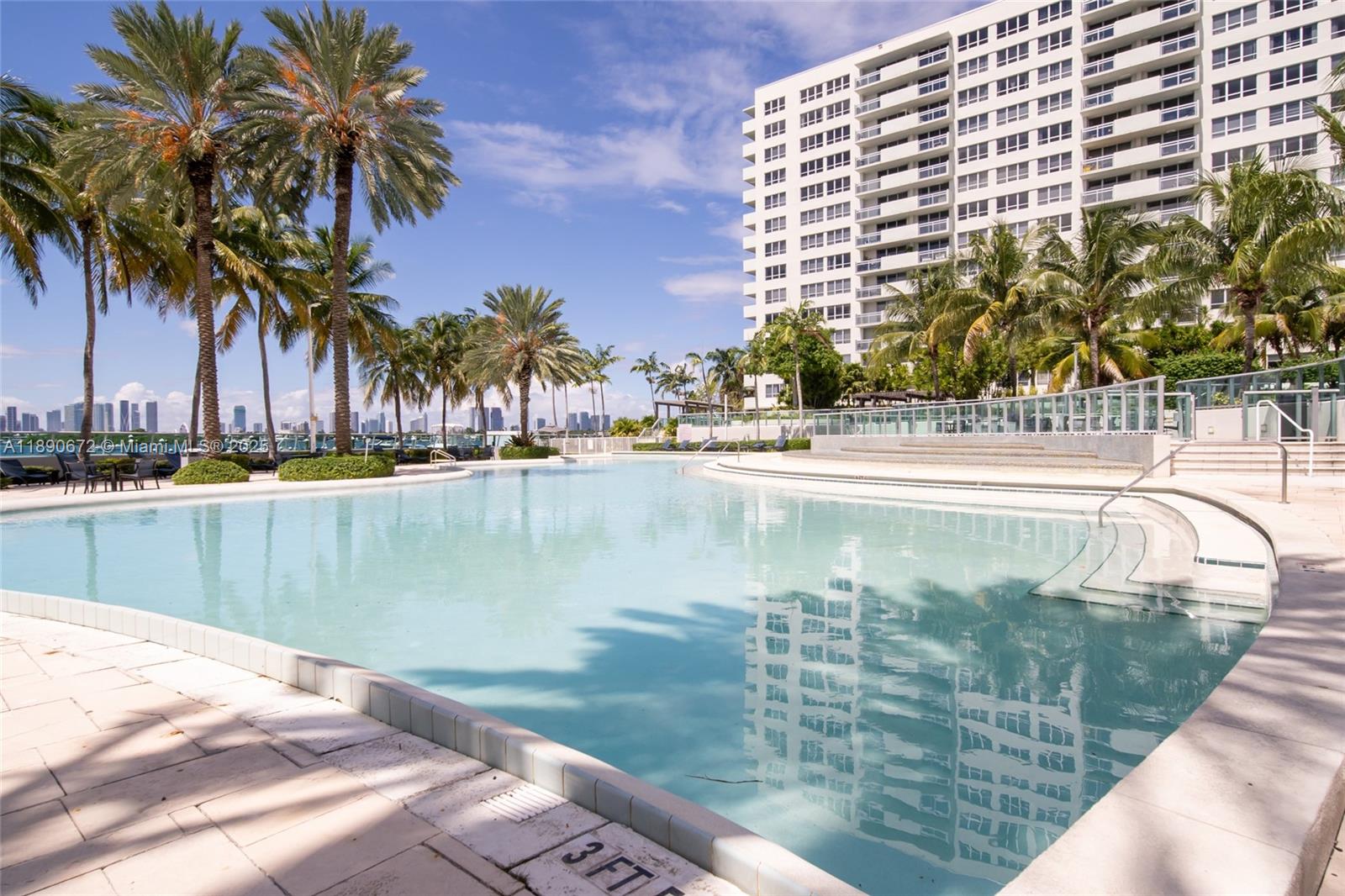 image Flamingo South Beach I Co29