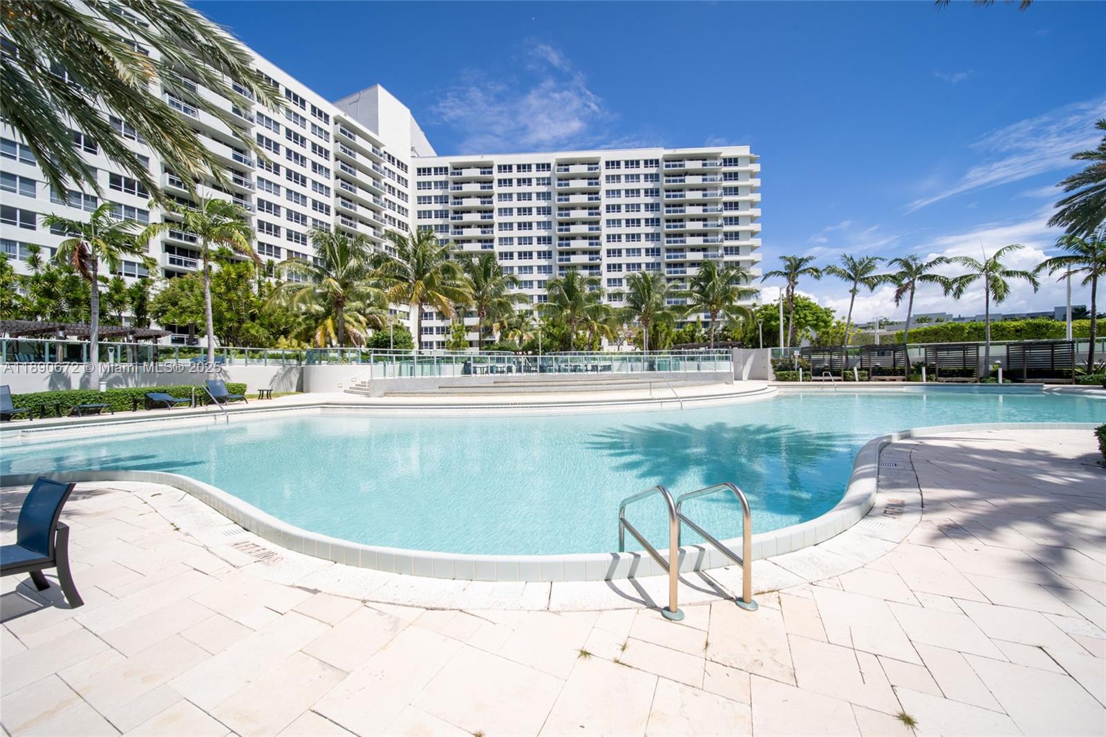 image Flamingo South Beach I Co31