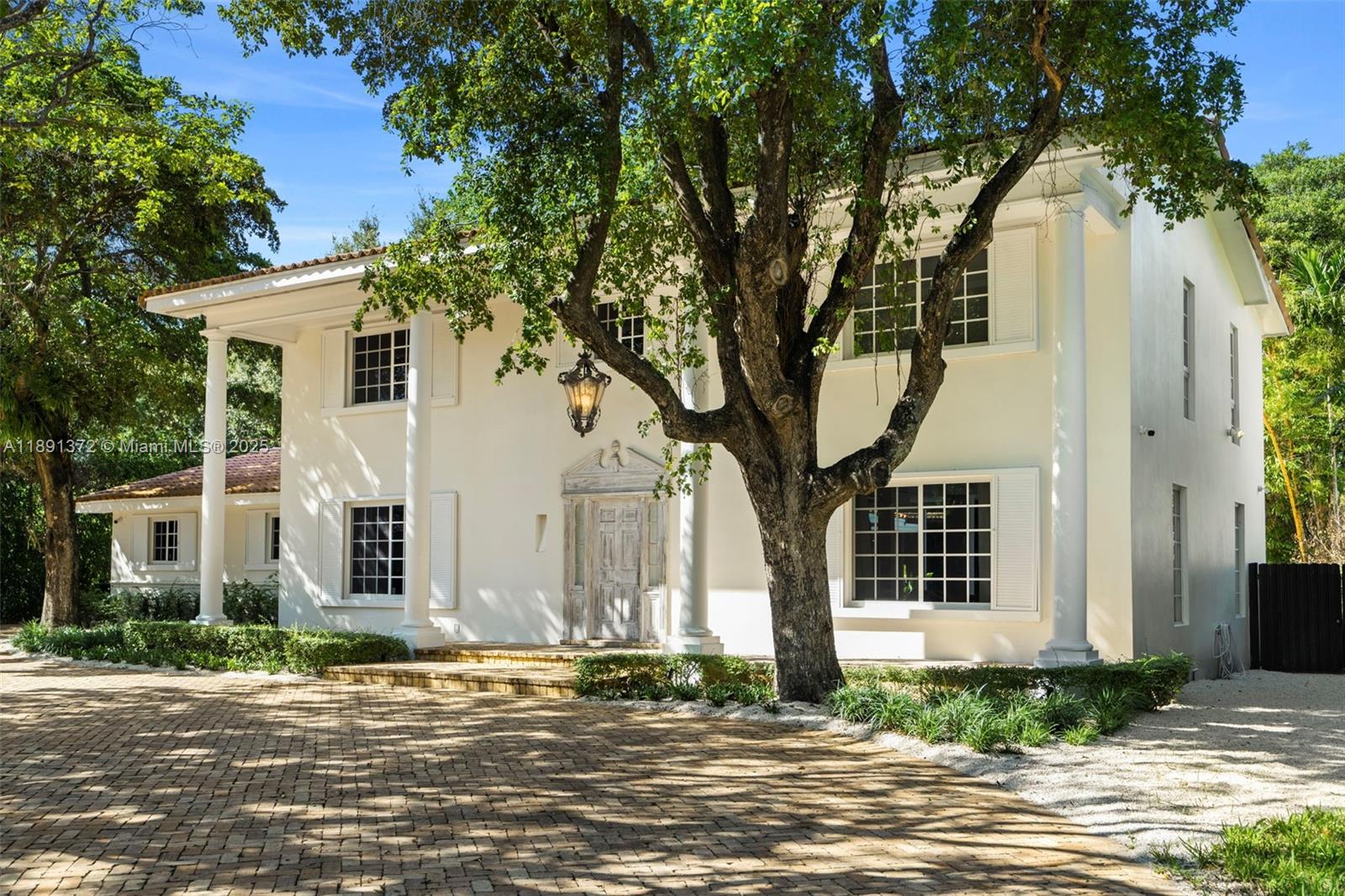 575 Bay Pt Rd Miami, FL 33137