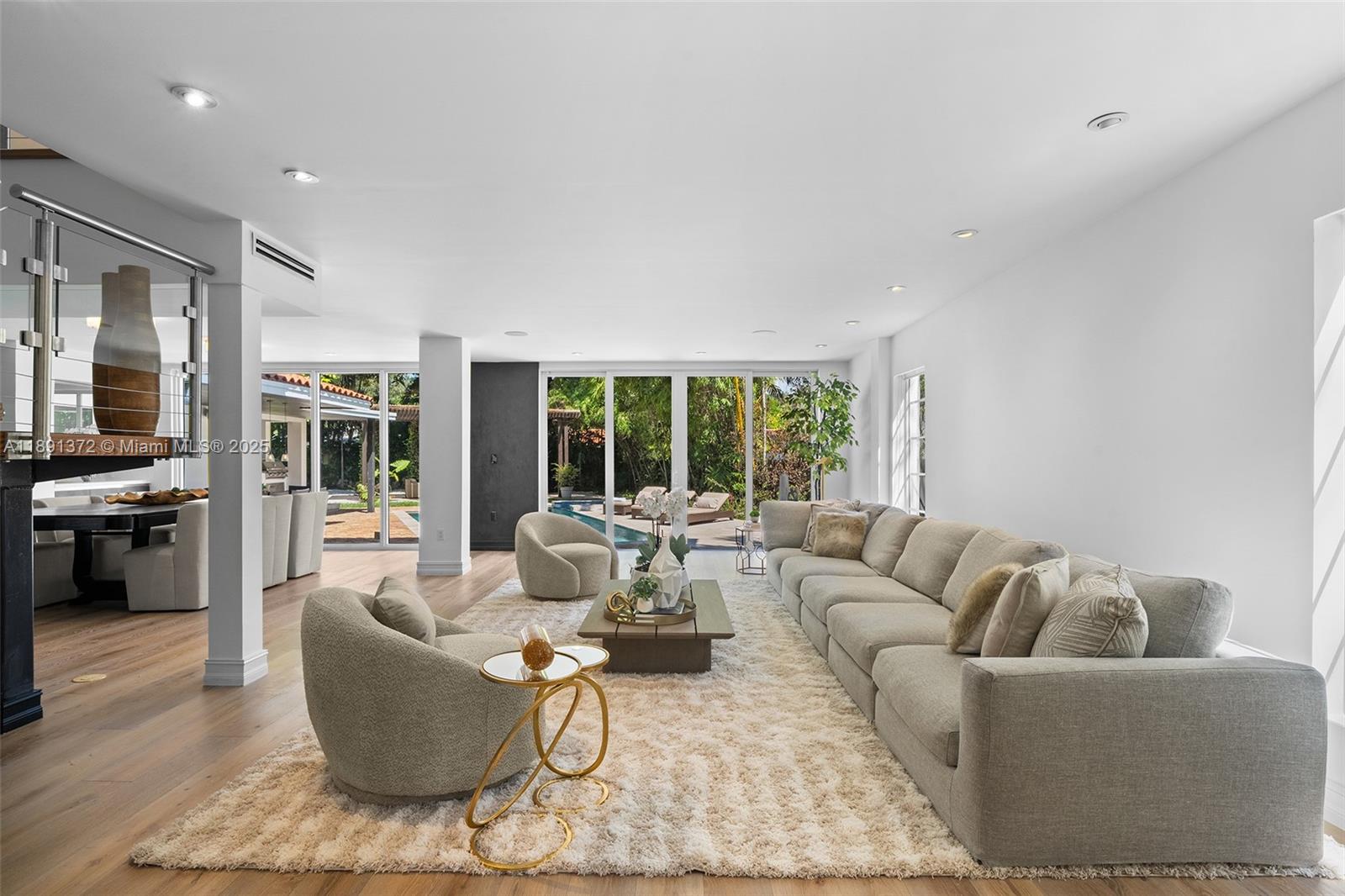 575 Bay Pt Rd Miami, FL 33137