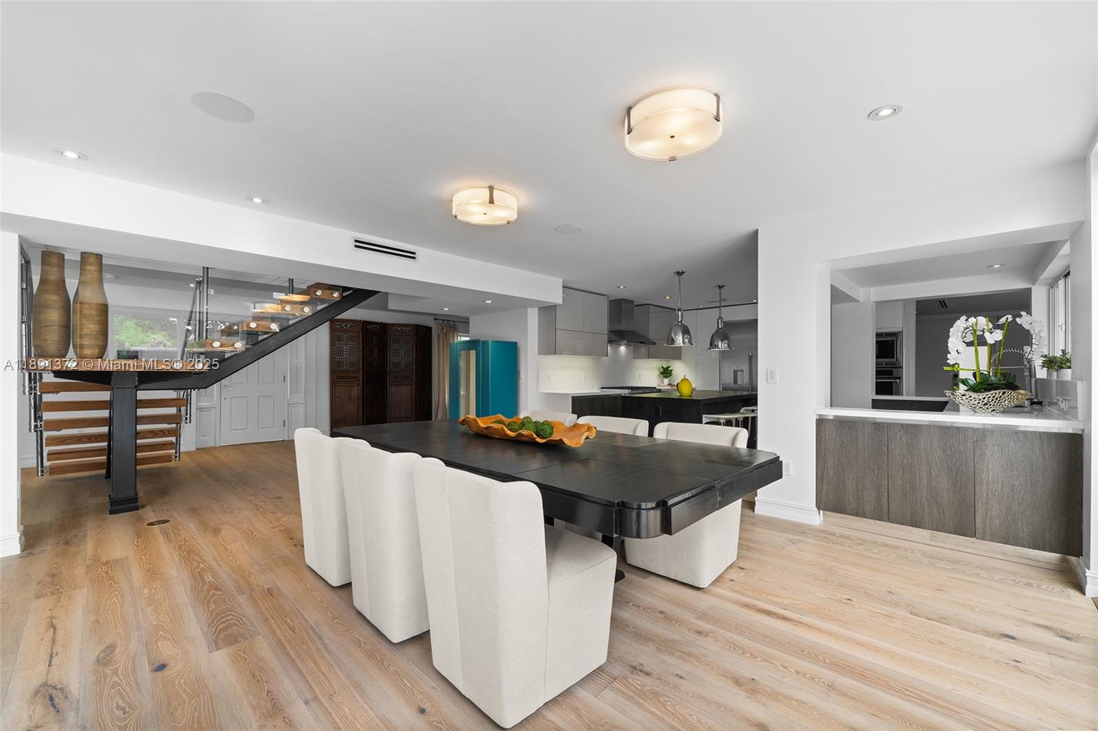 575 Bay Pt Rd Miami, FL 33137