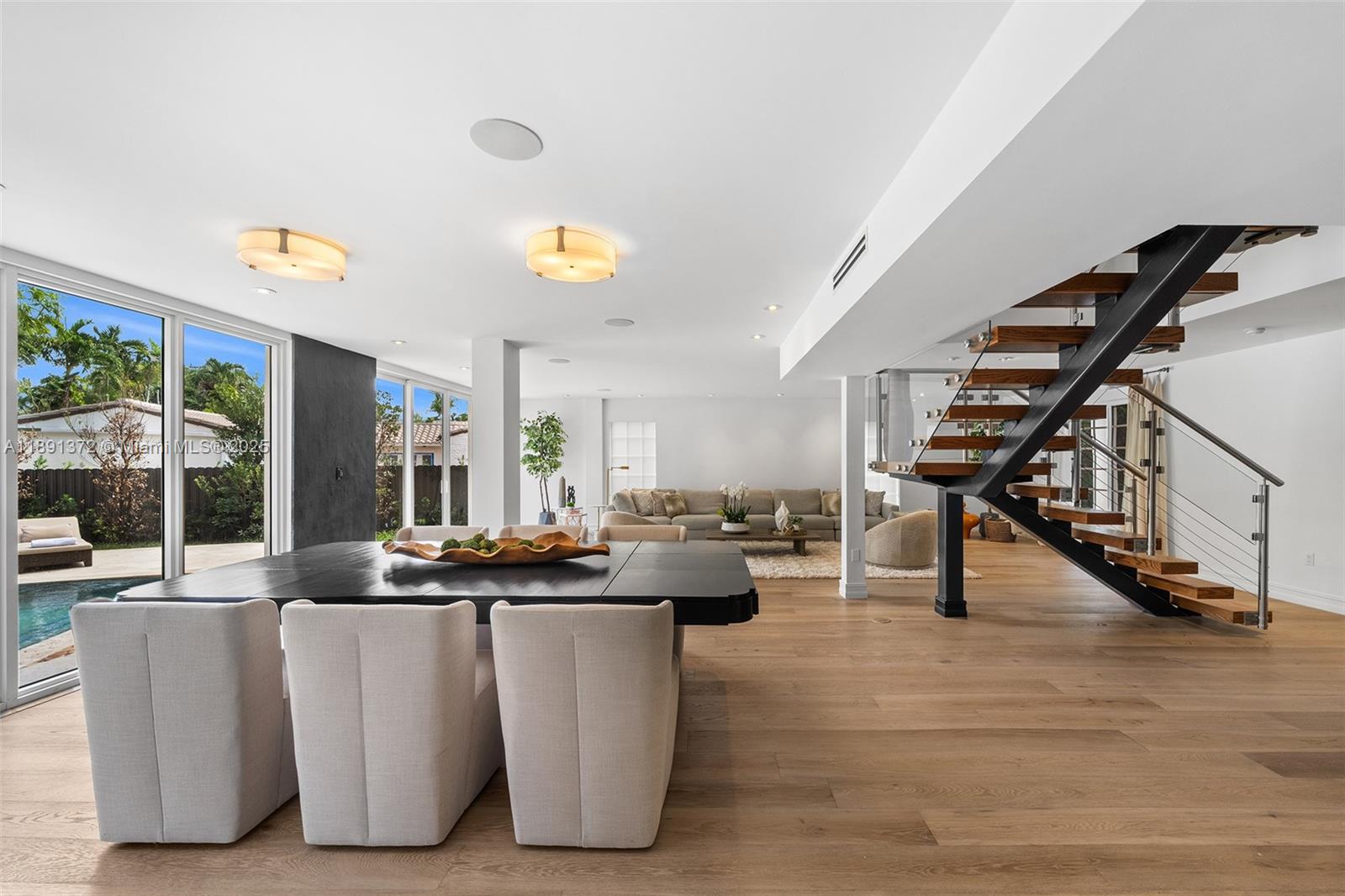 575 Bay Pt Rd Miami, FL 33137