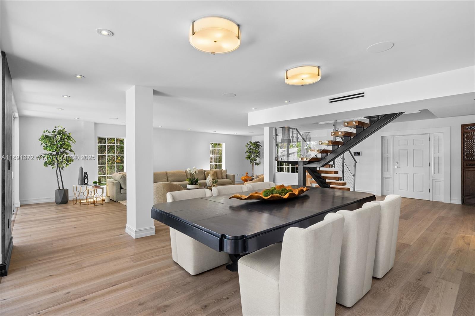 575 Bay Pt Rd Miami, FL 33137