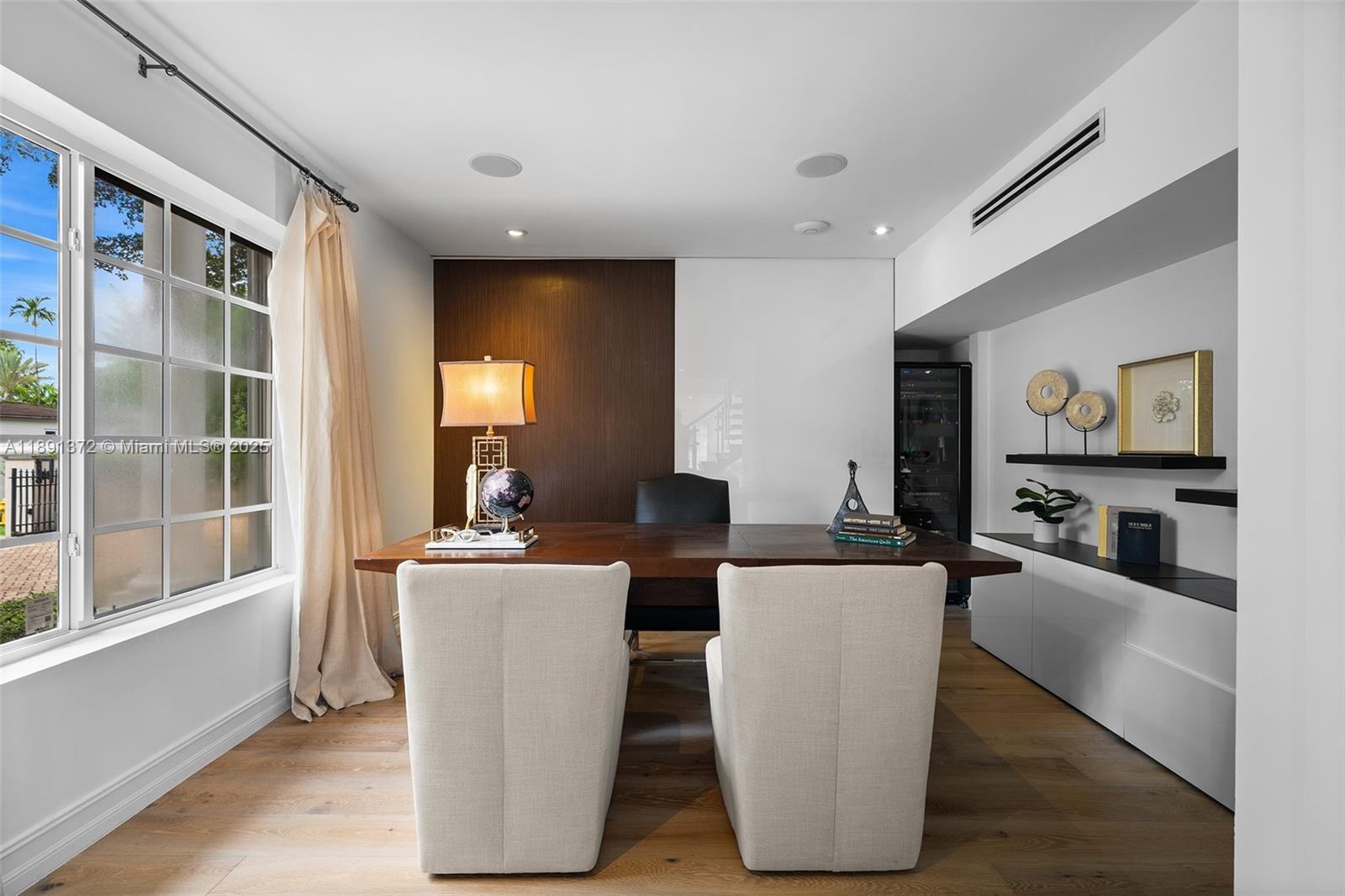 575 Bay Pt Rd Miami, FL 33137