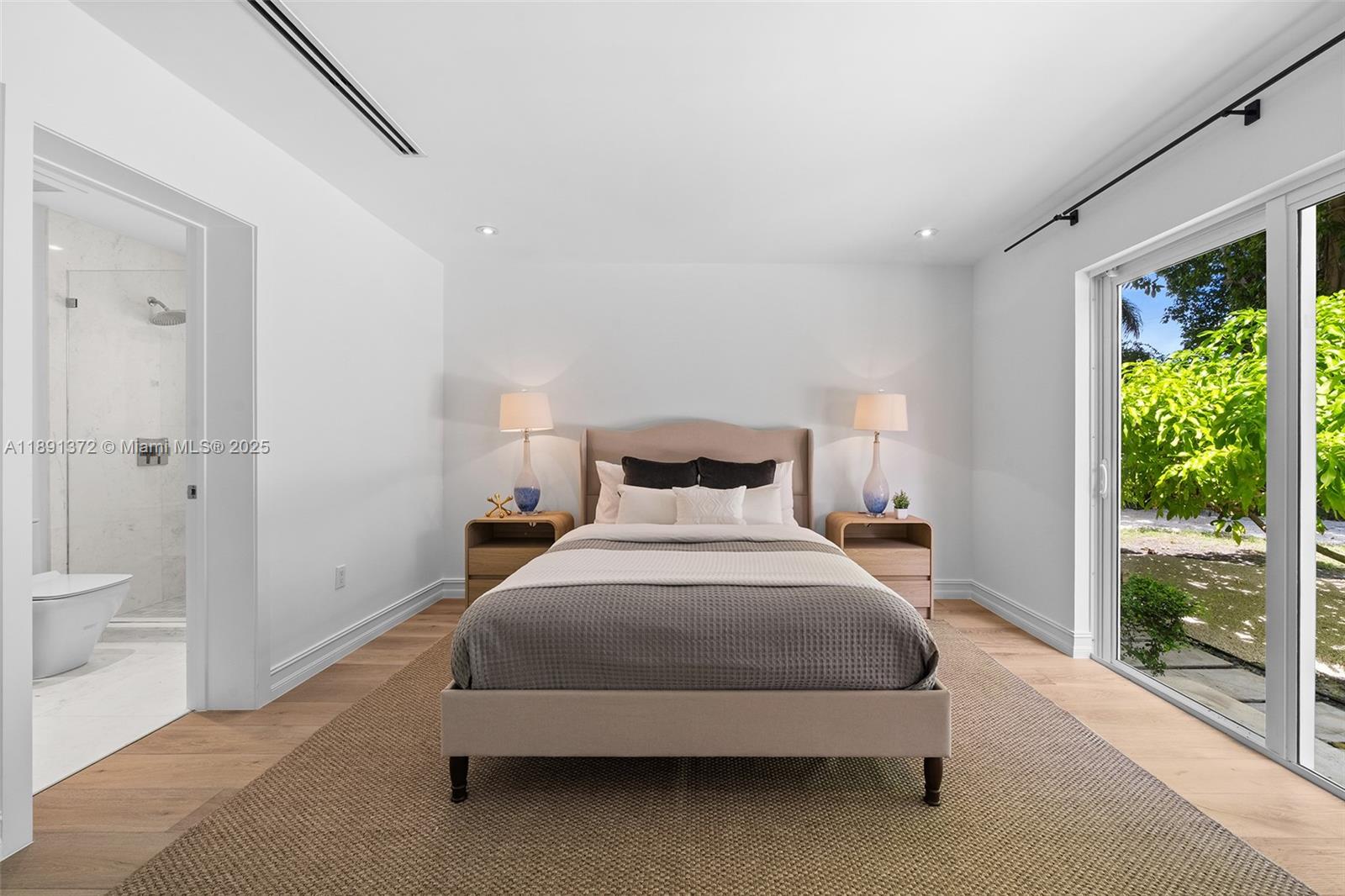 575 Bay Pt Rd Miami, FL 33137