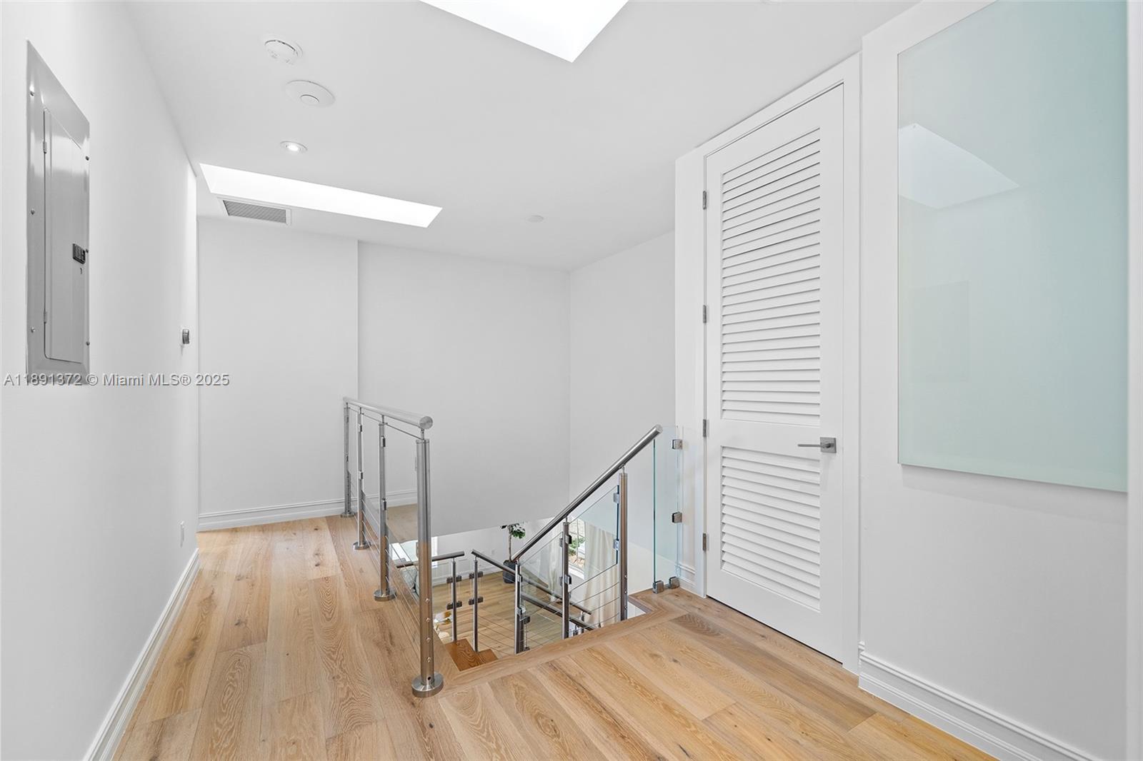 575 Bay Pt Rd Miami, FL 33137