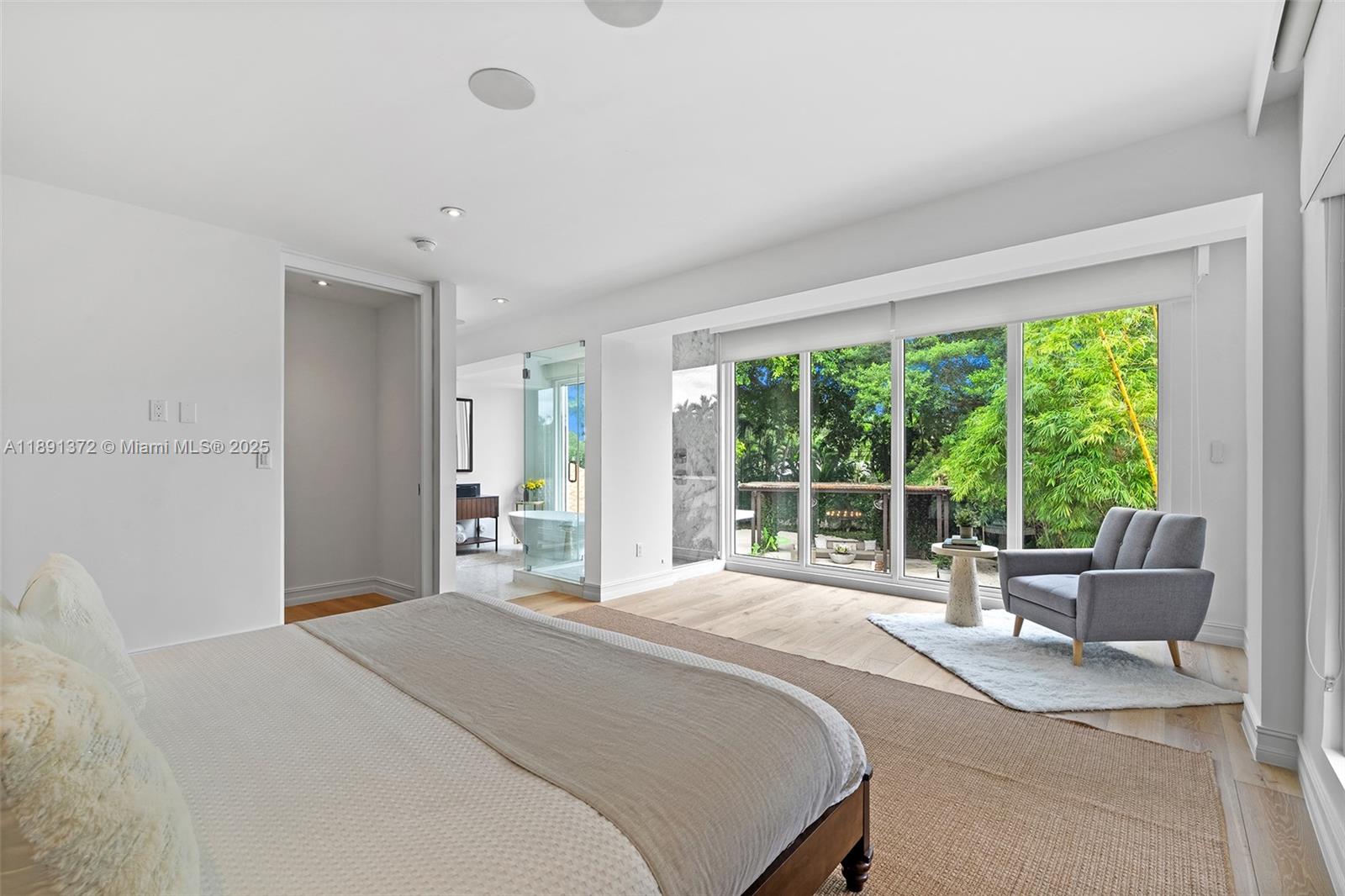 575 Bay Pt Rd Miami, FL 33137