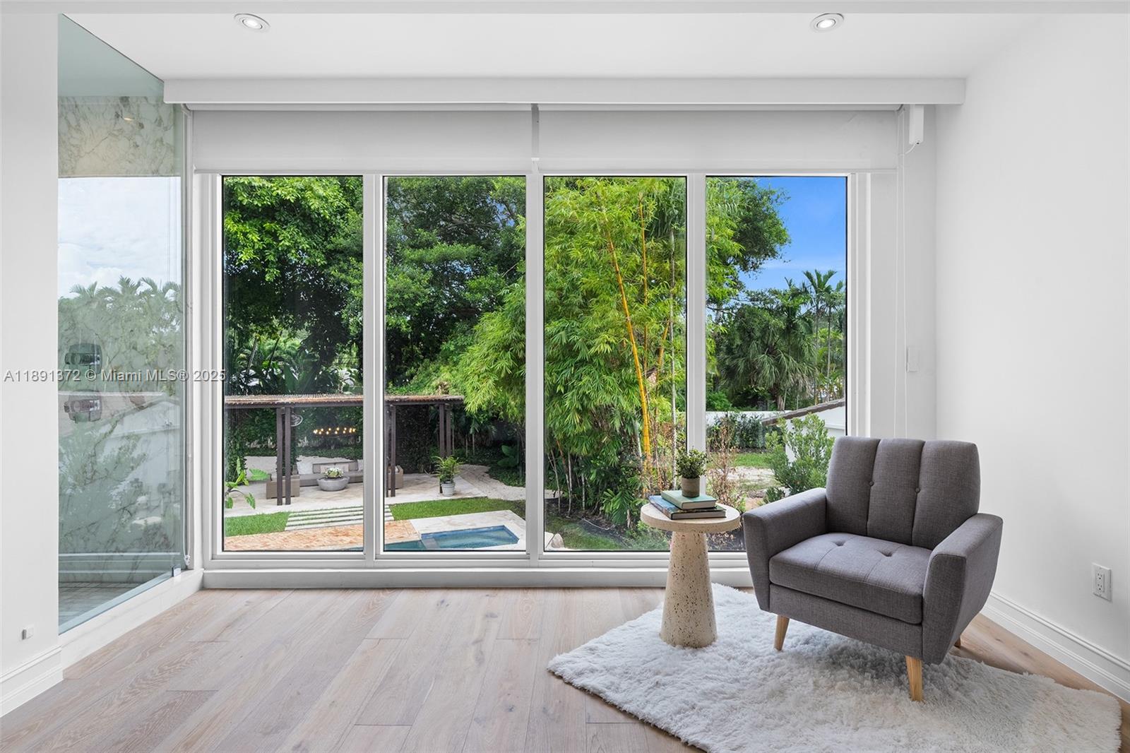 575 Bay Pt Rd Miami, FL 33137