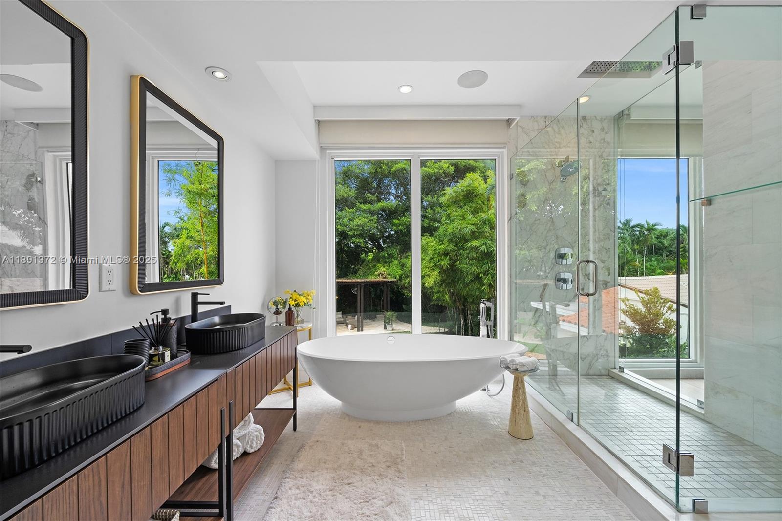 575 Bay Pt Rd Miami, FL 33137