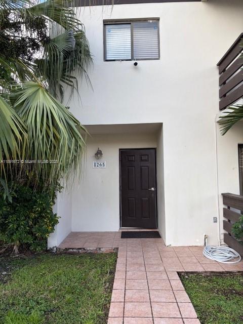 8265 NW 7th St #8265