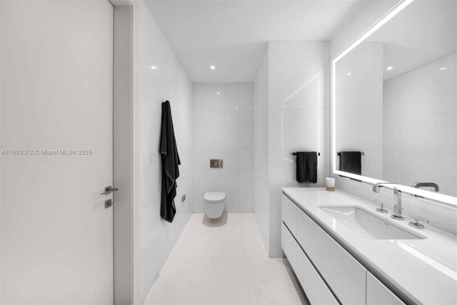 image Aston Martin Residences14