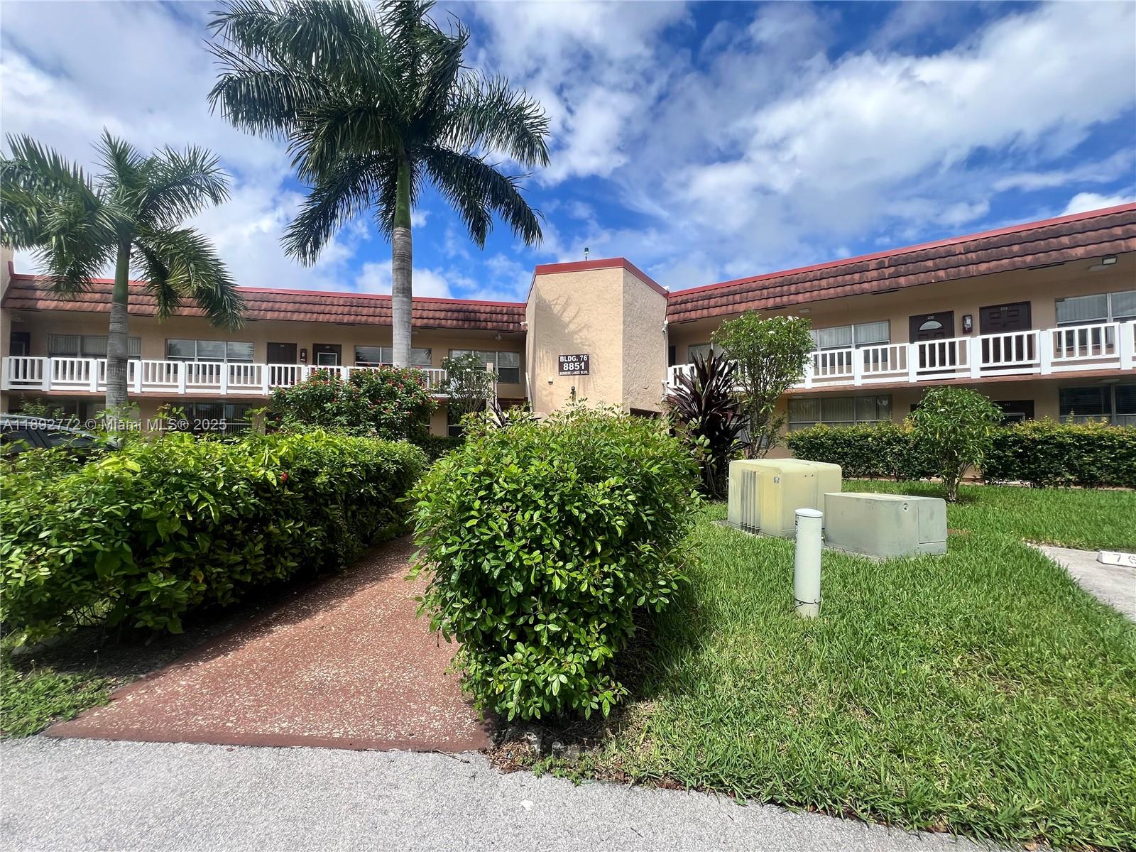 8851 Sunrise Lks Blvd #109