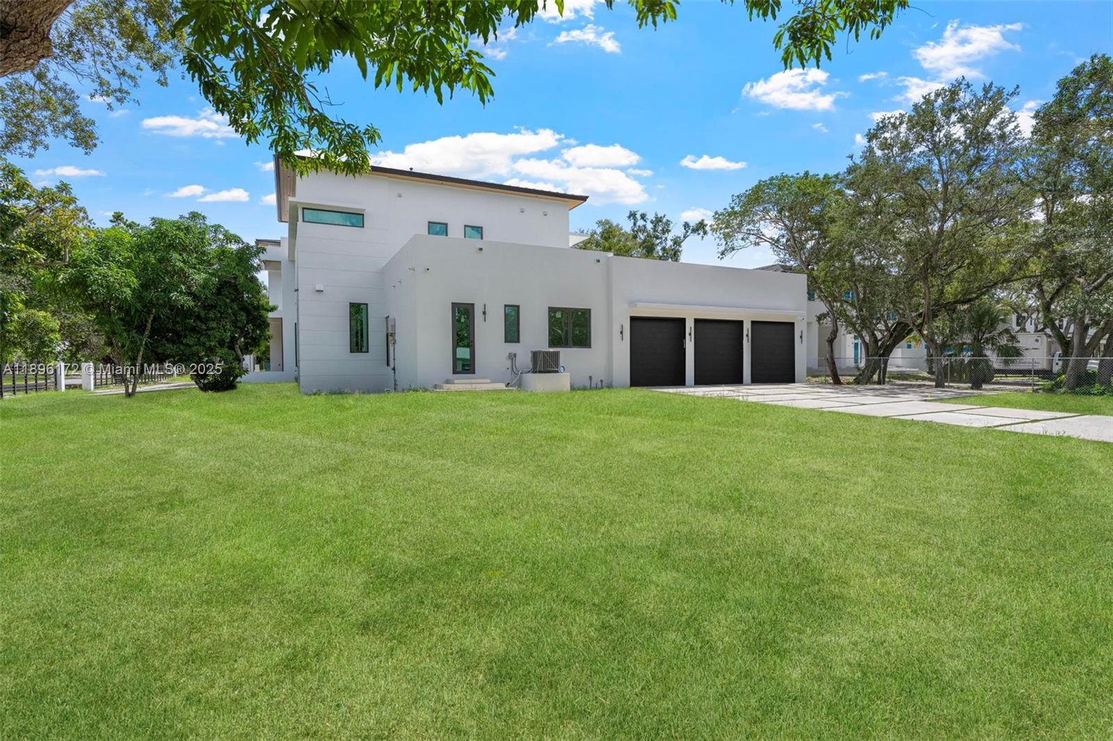 14020 Old Cutler Rd Palmetto Bay, FL 33158