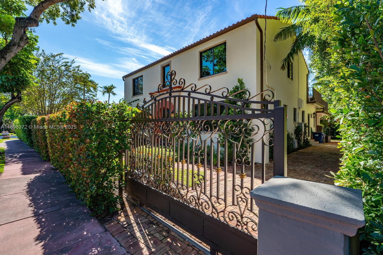 5808 Alton Rd Miami Beach, FL 33140 5808 Alton Rd Miami Beach, FL 33140