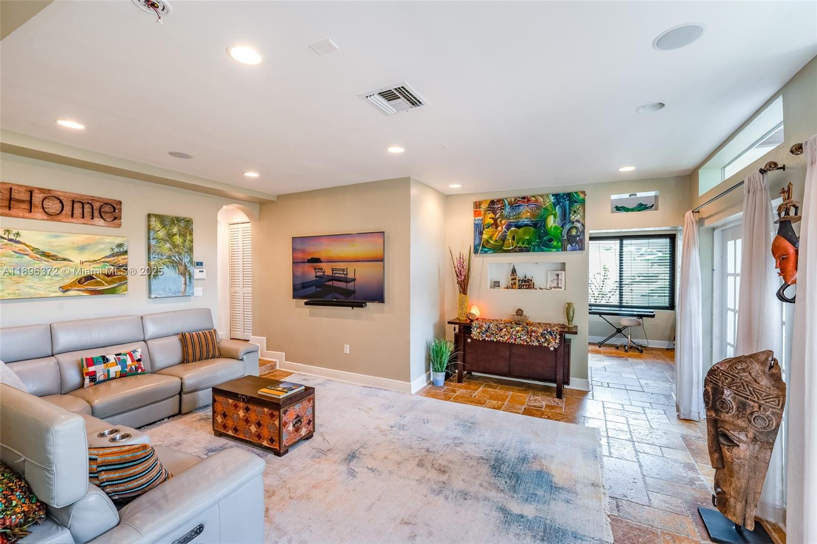 5808 Alton Rd Miami Beach, FL 33140 5808 Alton Rd Miami Beach, FL 33140