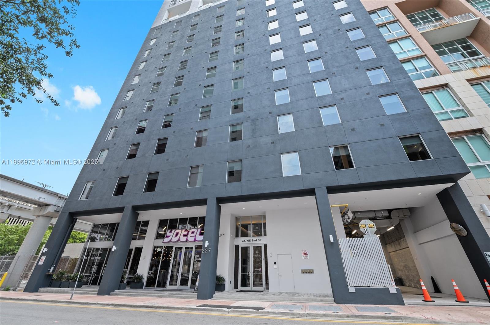 227 NE 2nd St #2512