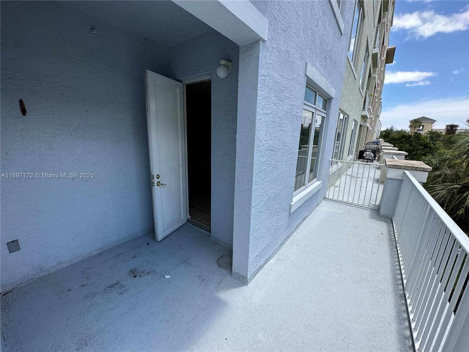 1200 Town Ctr Dr #217 Jupiter, FL 33458