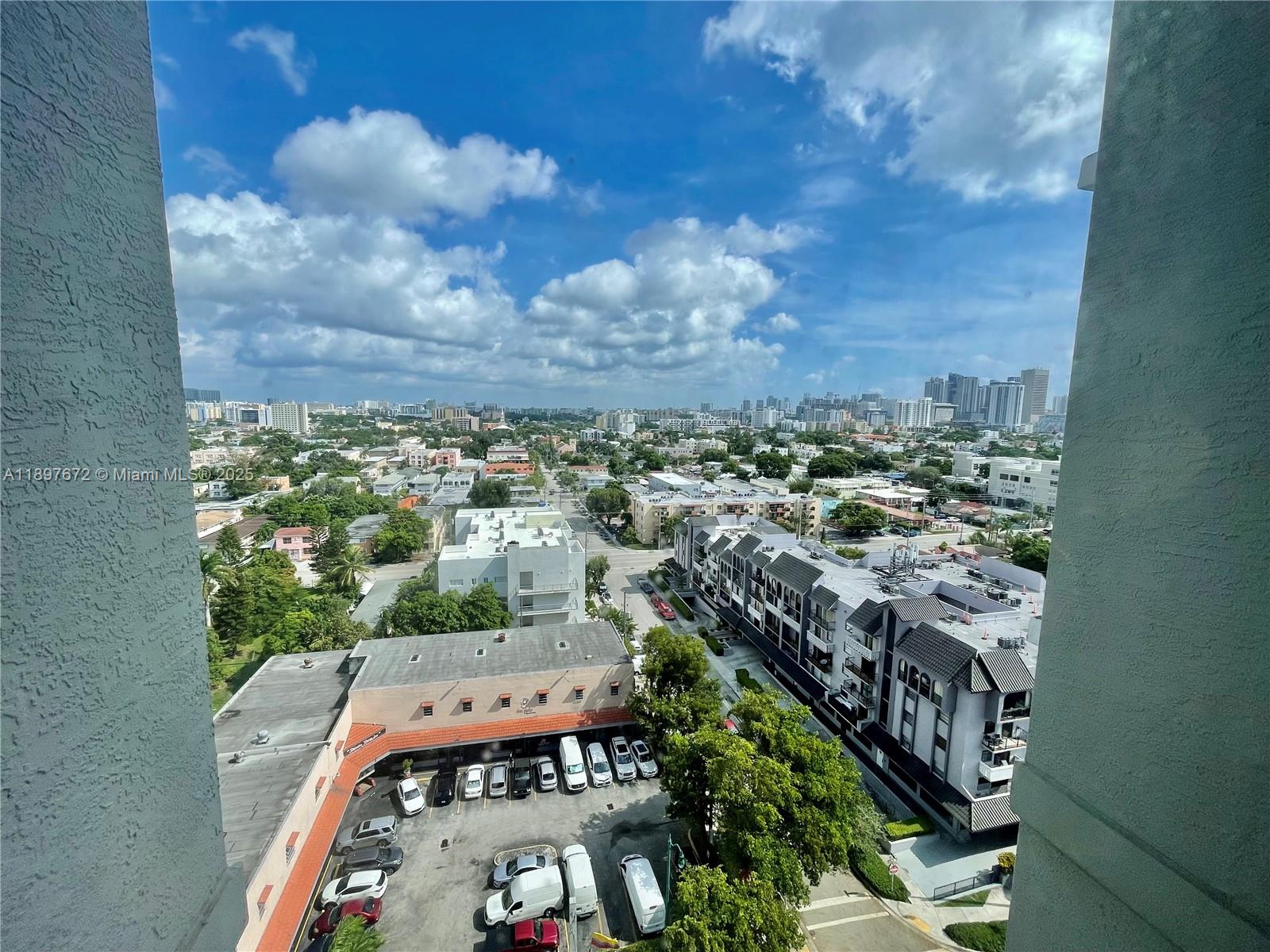 900 SW 8th St #1505 Miami, FL 33130