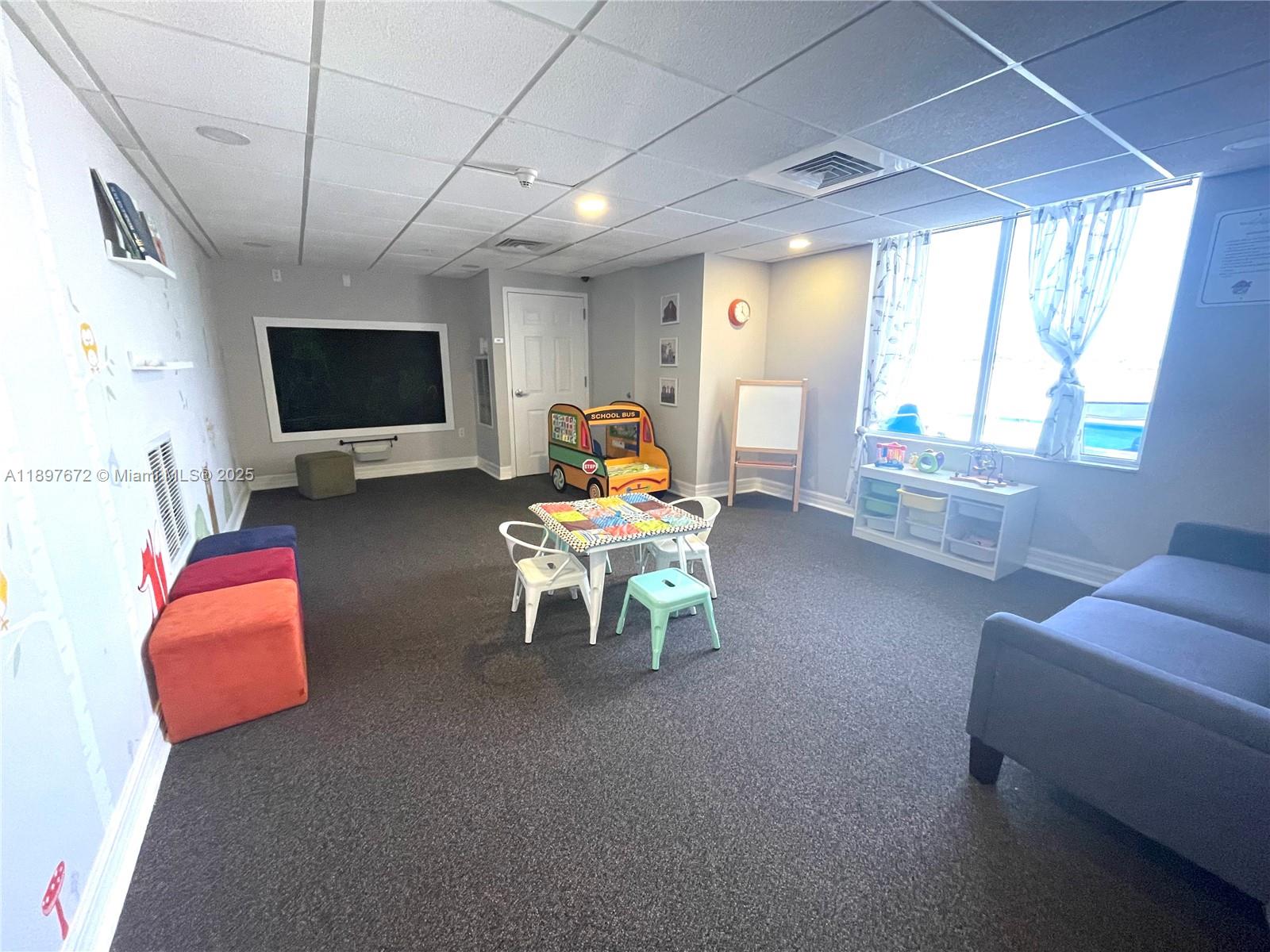 900 SW 8th St #1505 Miami, FL 33130