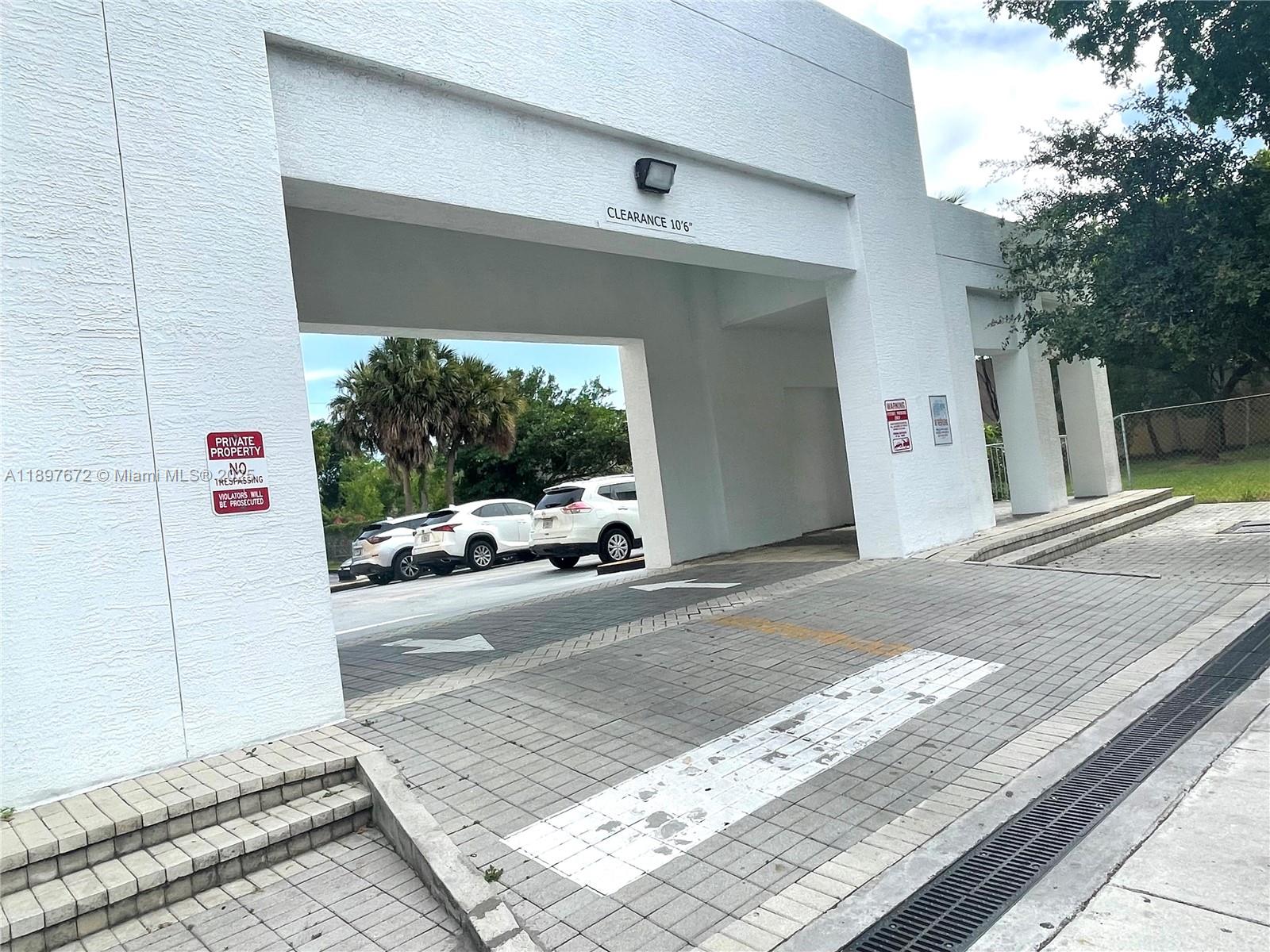 900 SW 8th St #1505 Miami, FL 33130