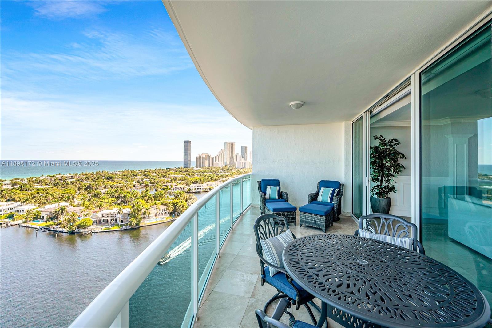 image Hamptons South13