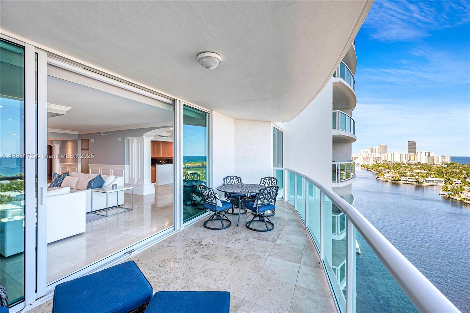 image Hamptons South16