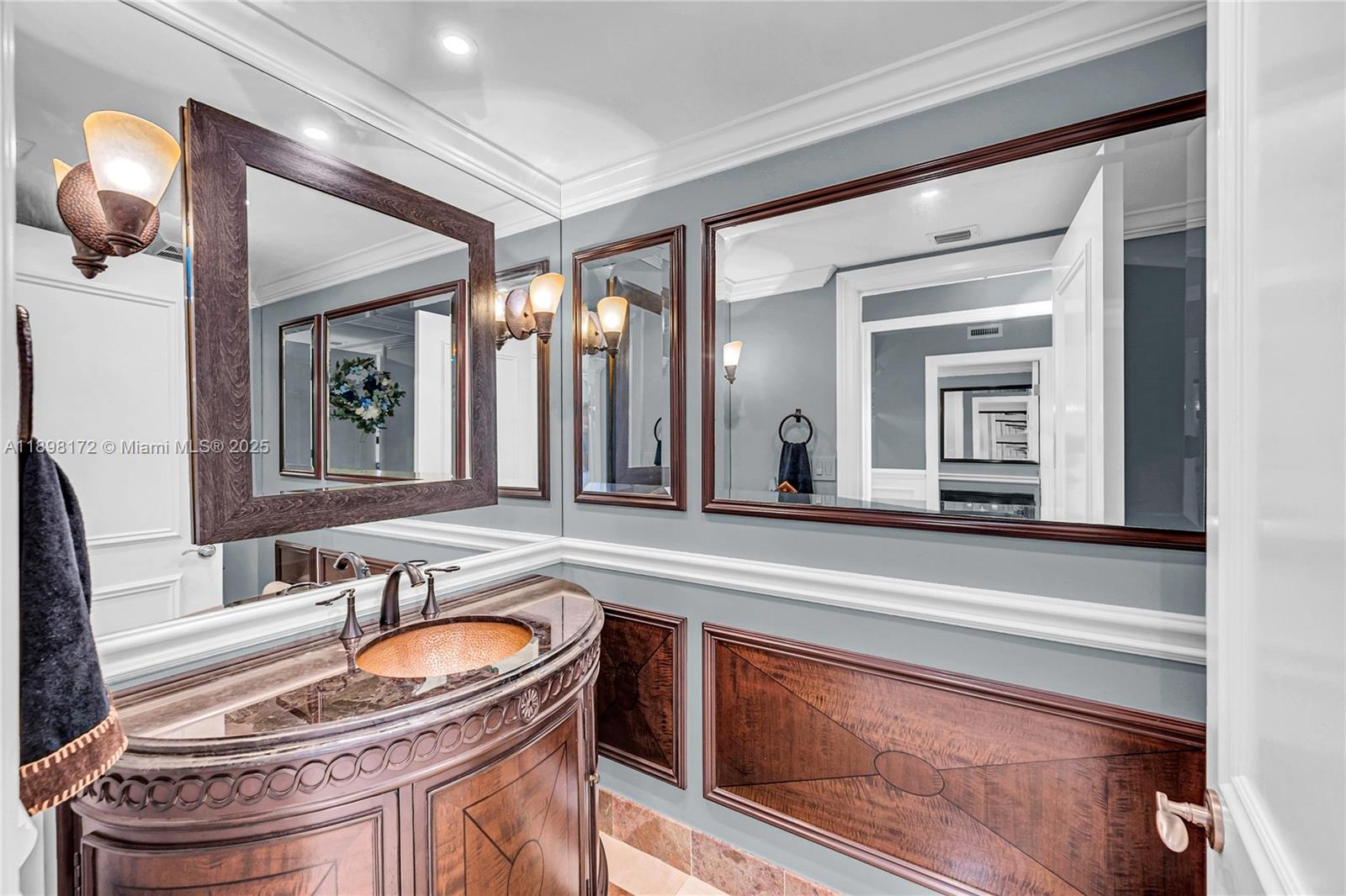 image Hamptons South37