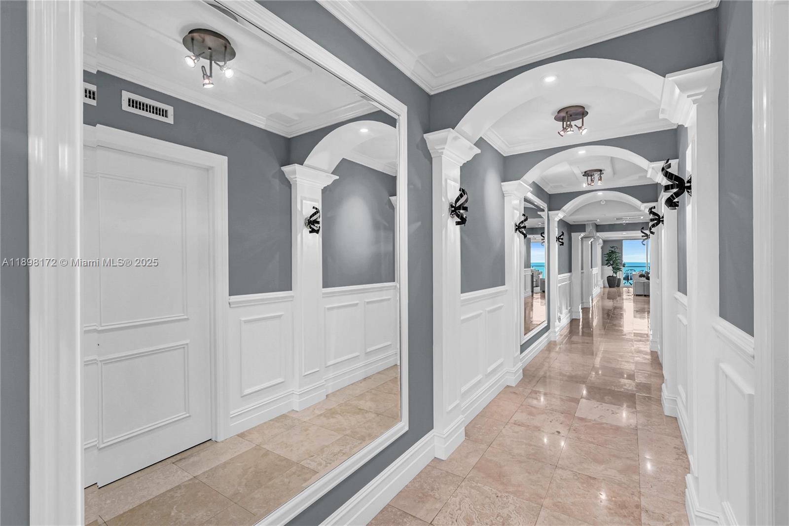 image Hamptons South38