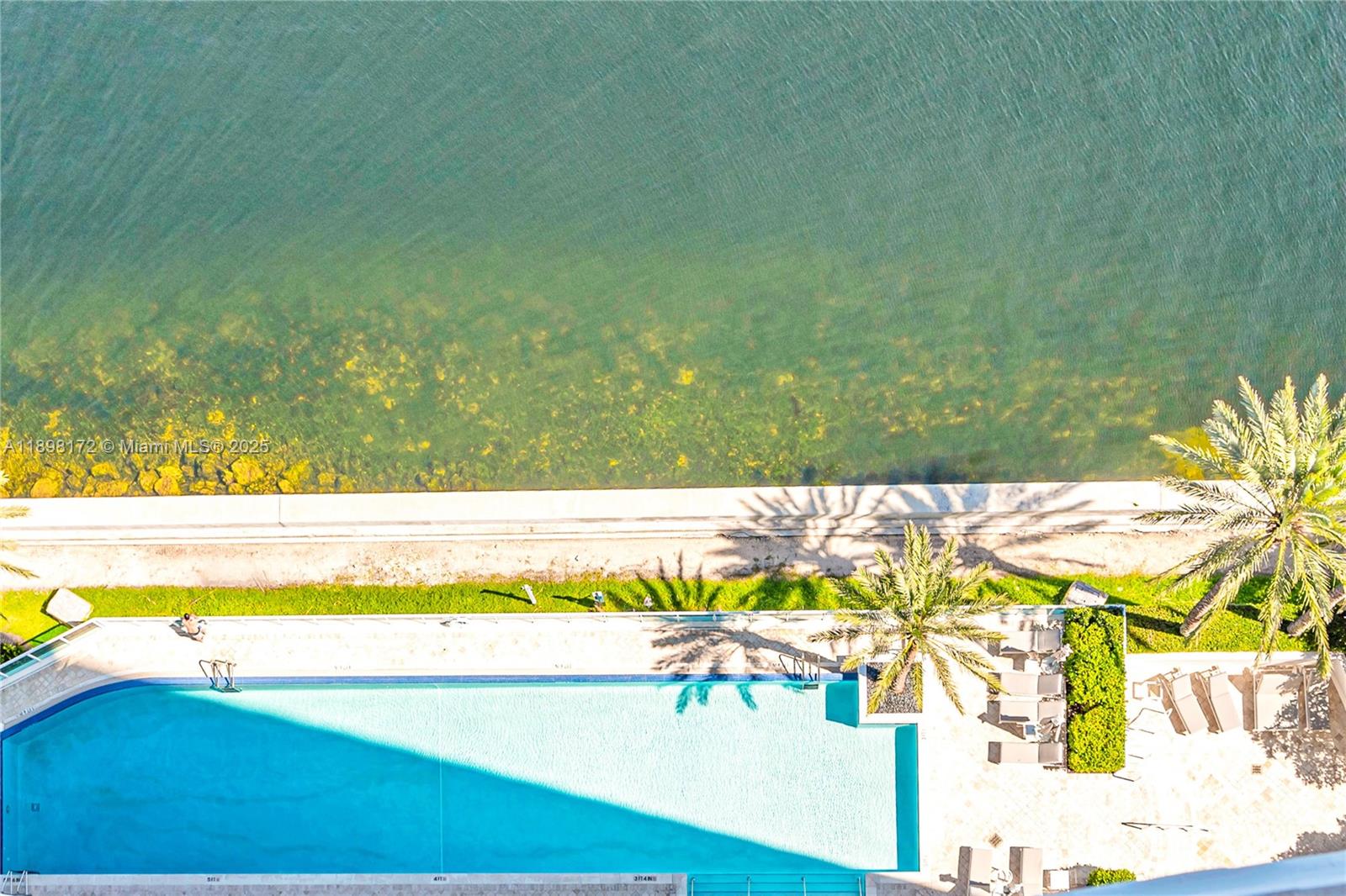 image Hamptons South74